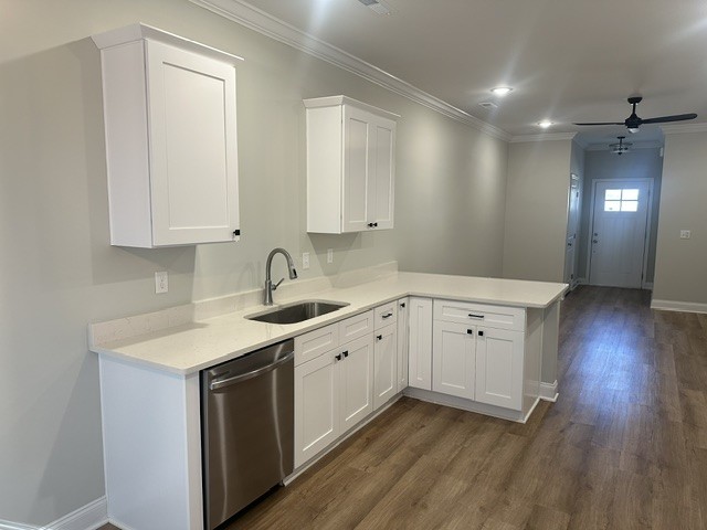 436 Bellingham Dr, Ne Property Photo 6
