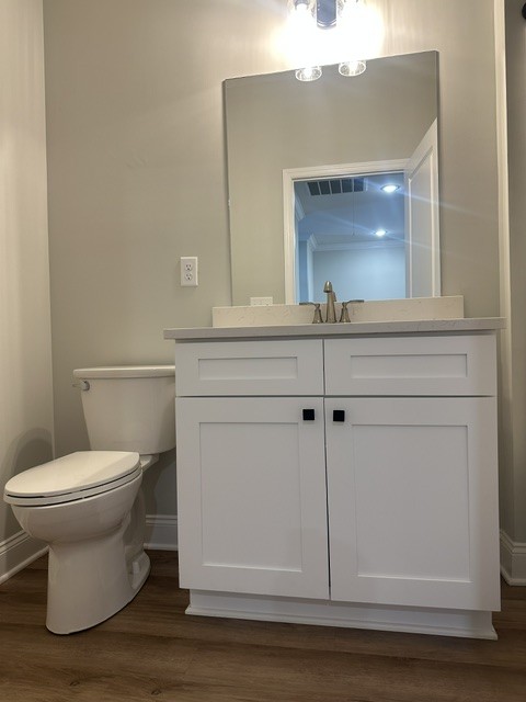 436 Bellingham Dr, Ne Property Photo 9