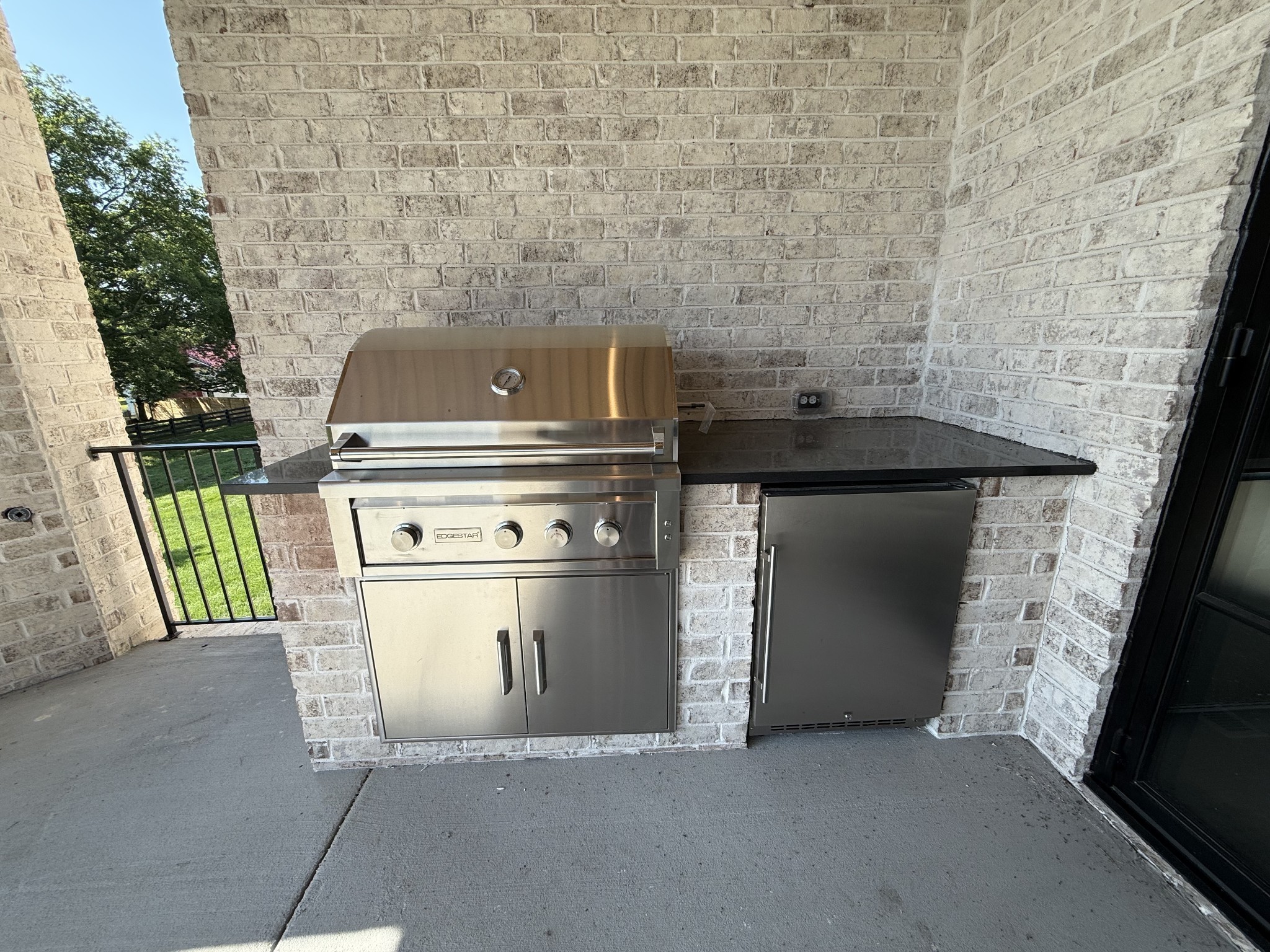 6108 St Charles Dr Property Photo 21