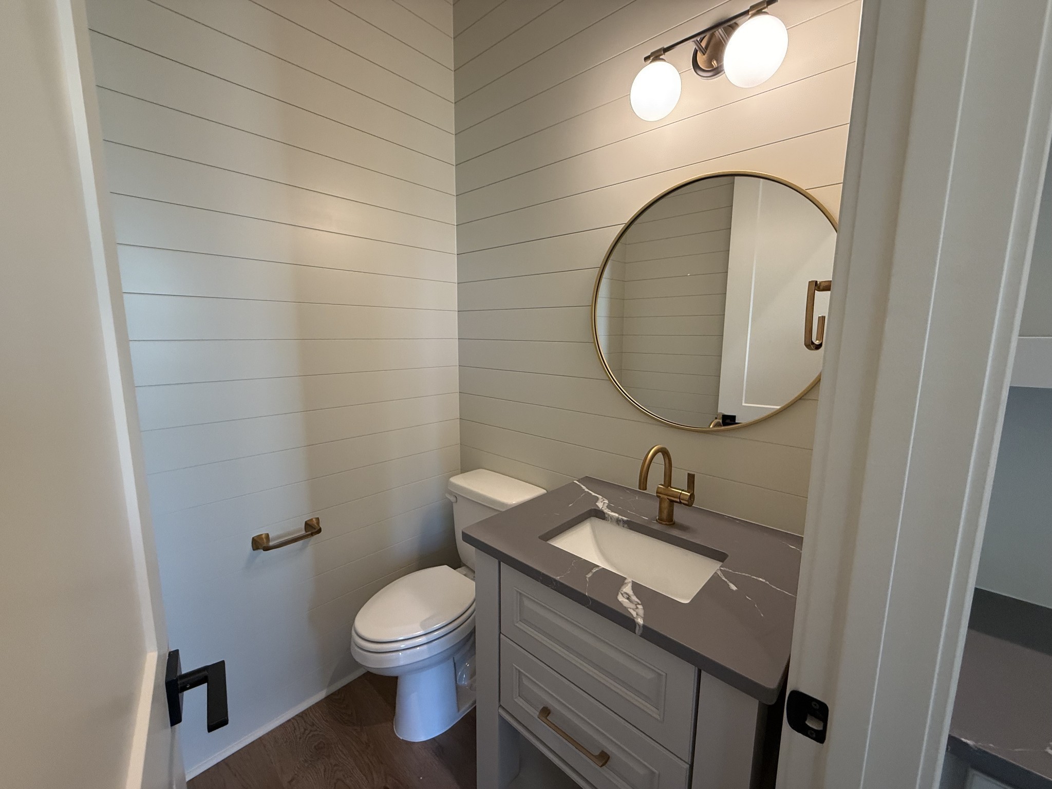 6108 St Charles Dr Property Photo 27