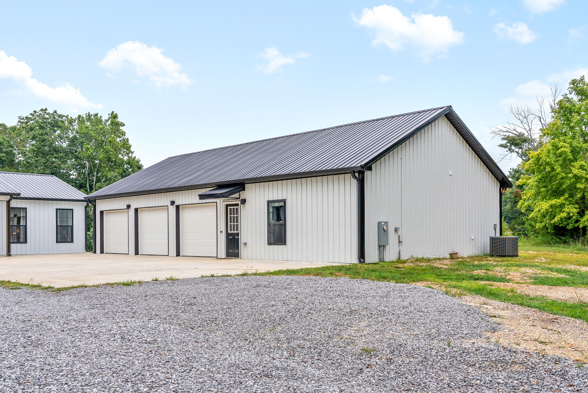 2049 Conatser Rd Property Photo 45