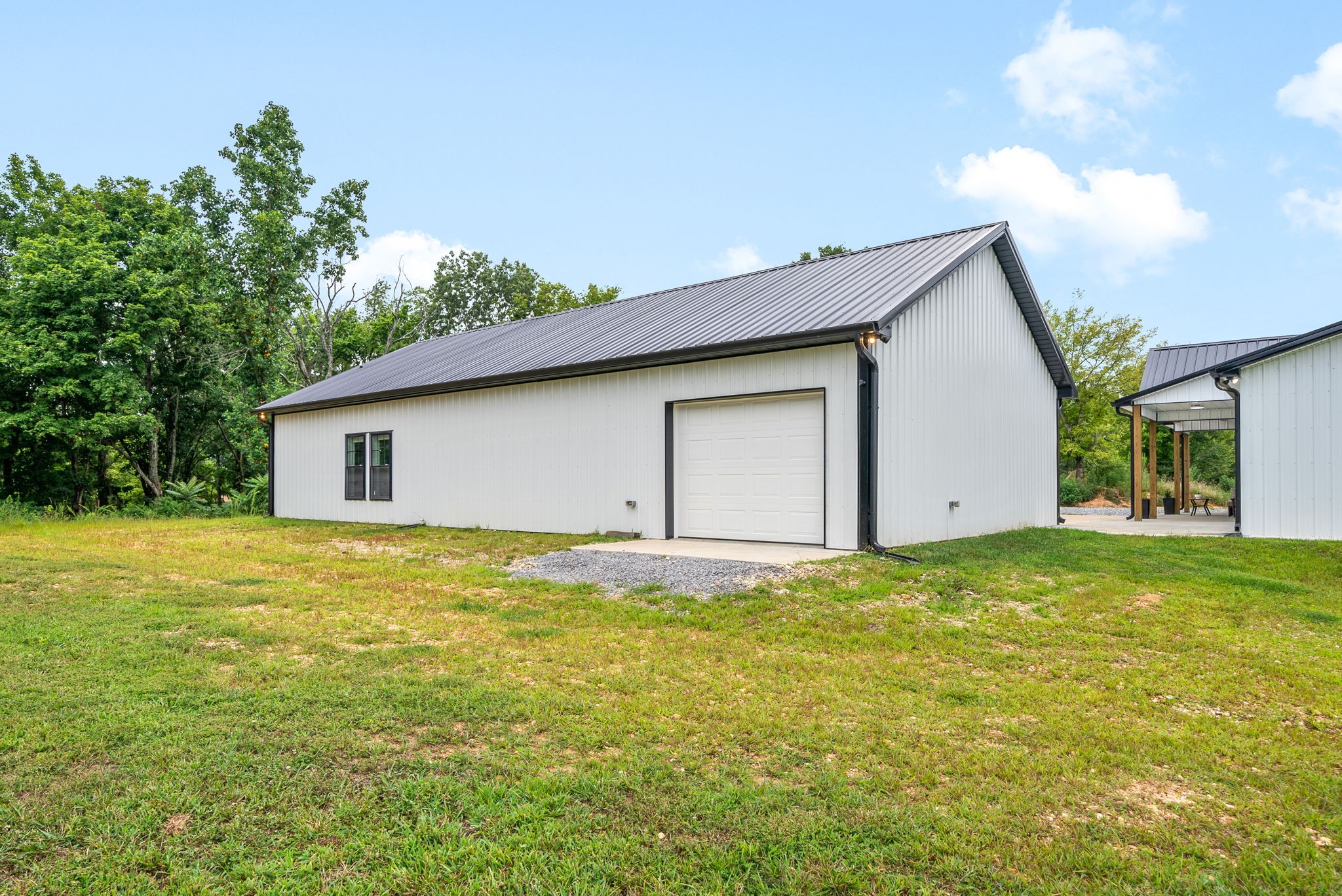 2049 Conatser Rd Property Photo 46