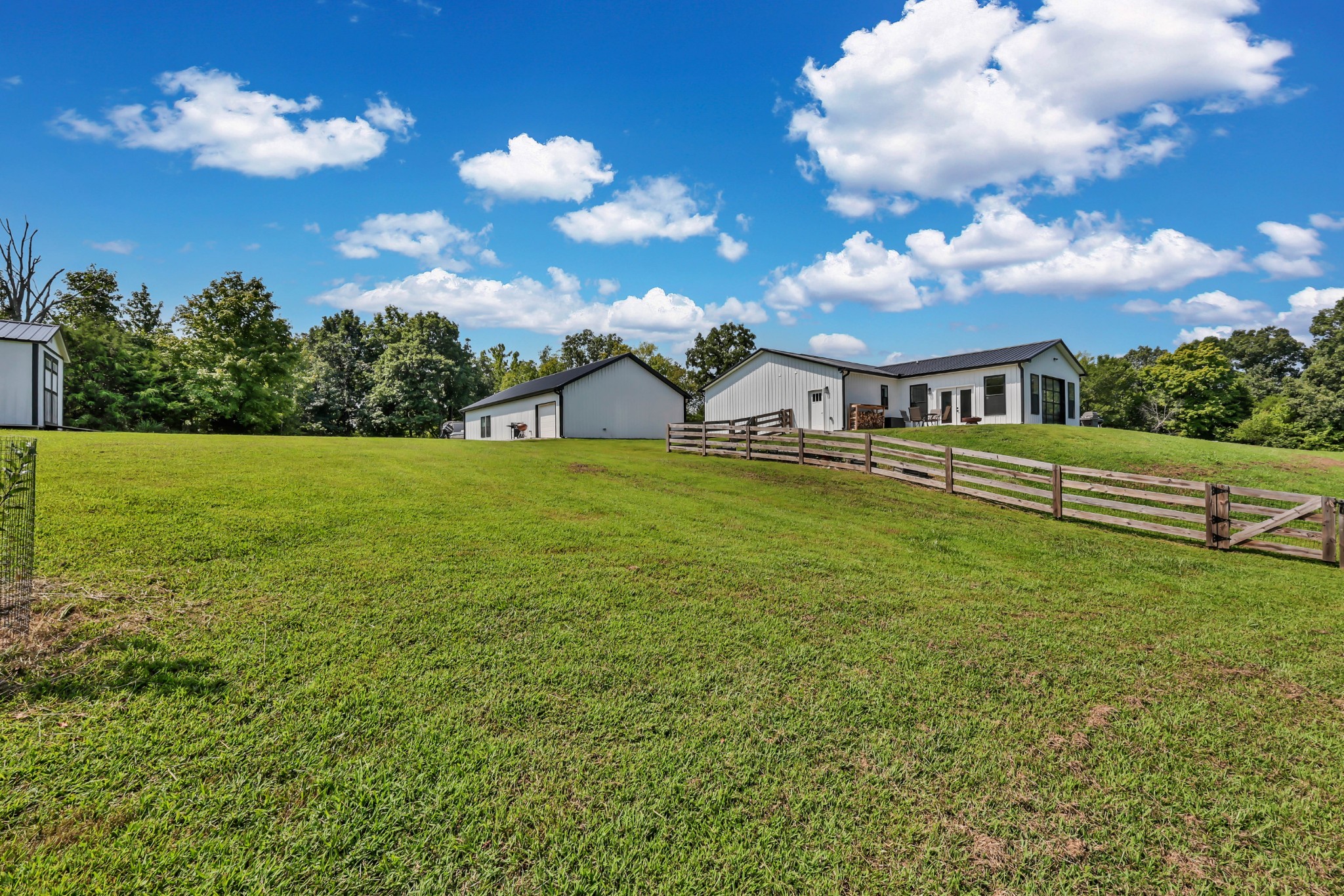 2049 Conatser Rd Property Photo 47