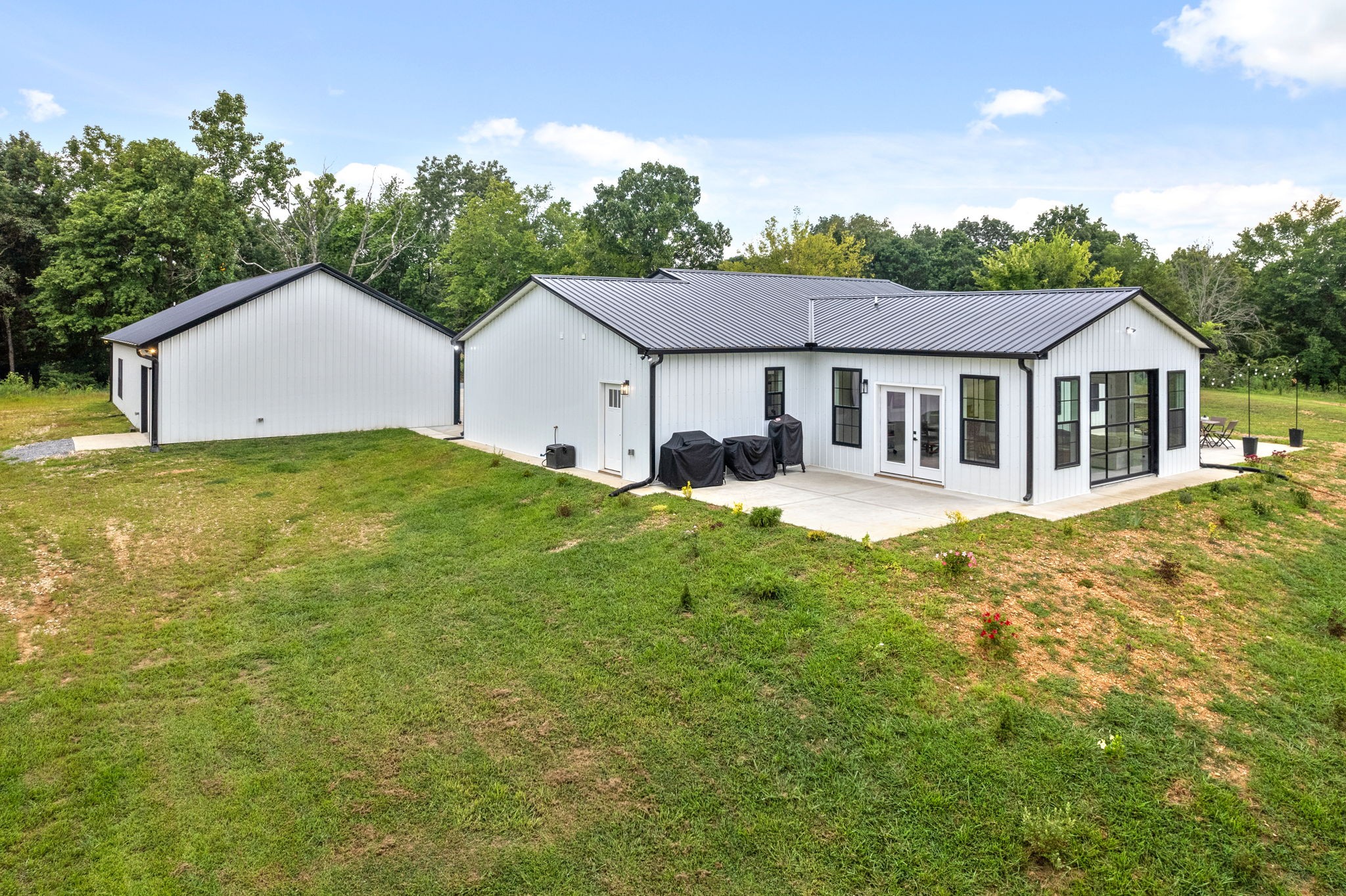 2049 Conatser Rd Property Photo 56