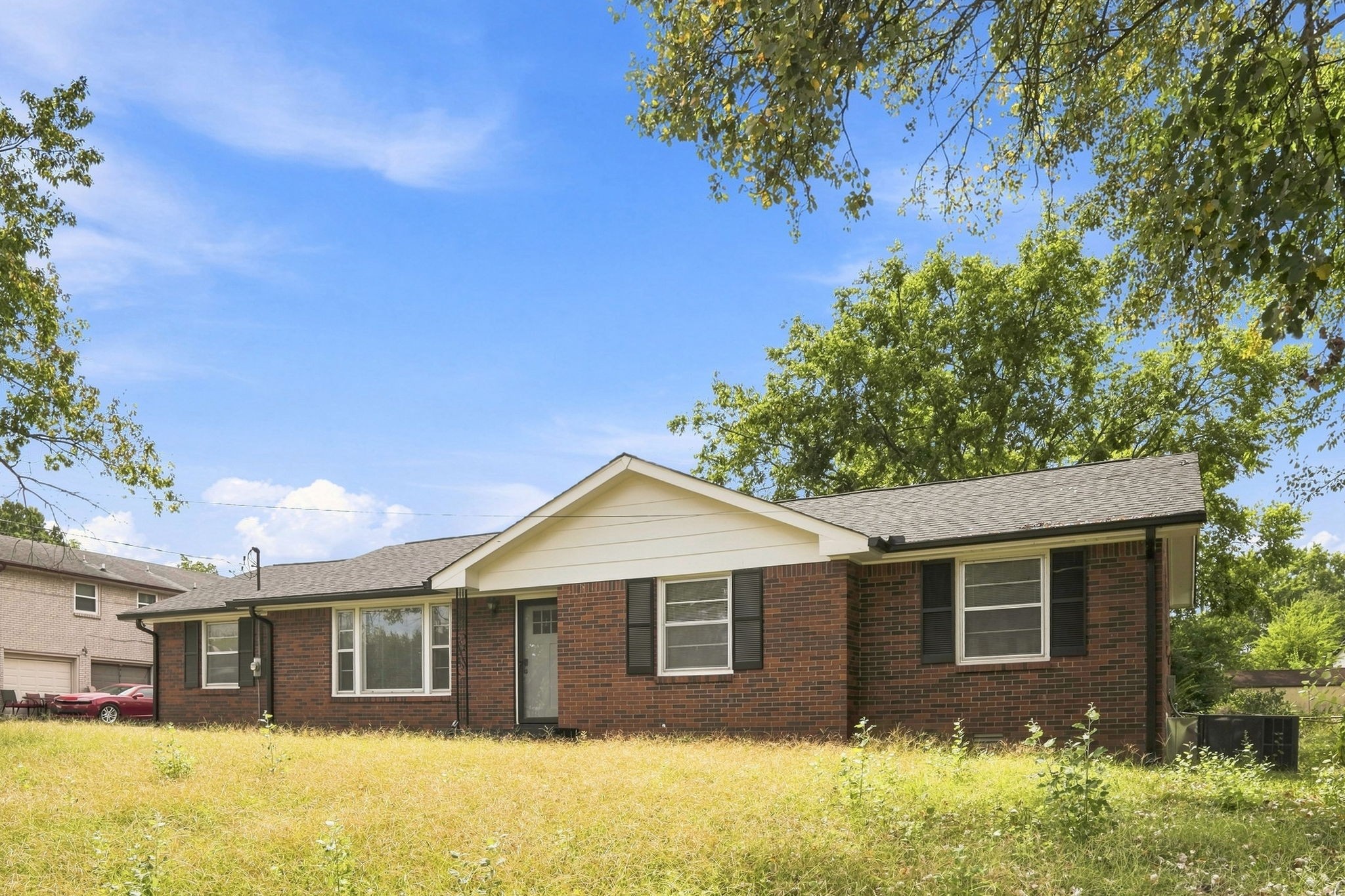 736 Roman Dr Property Photo 3