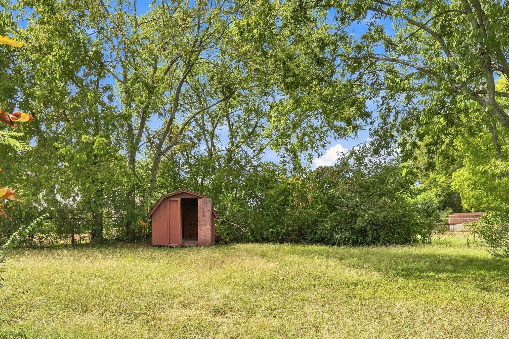 736 Roman Dr Property Photo 25