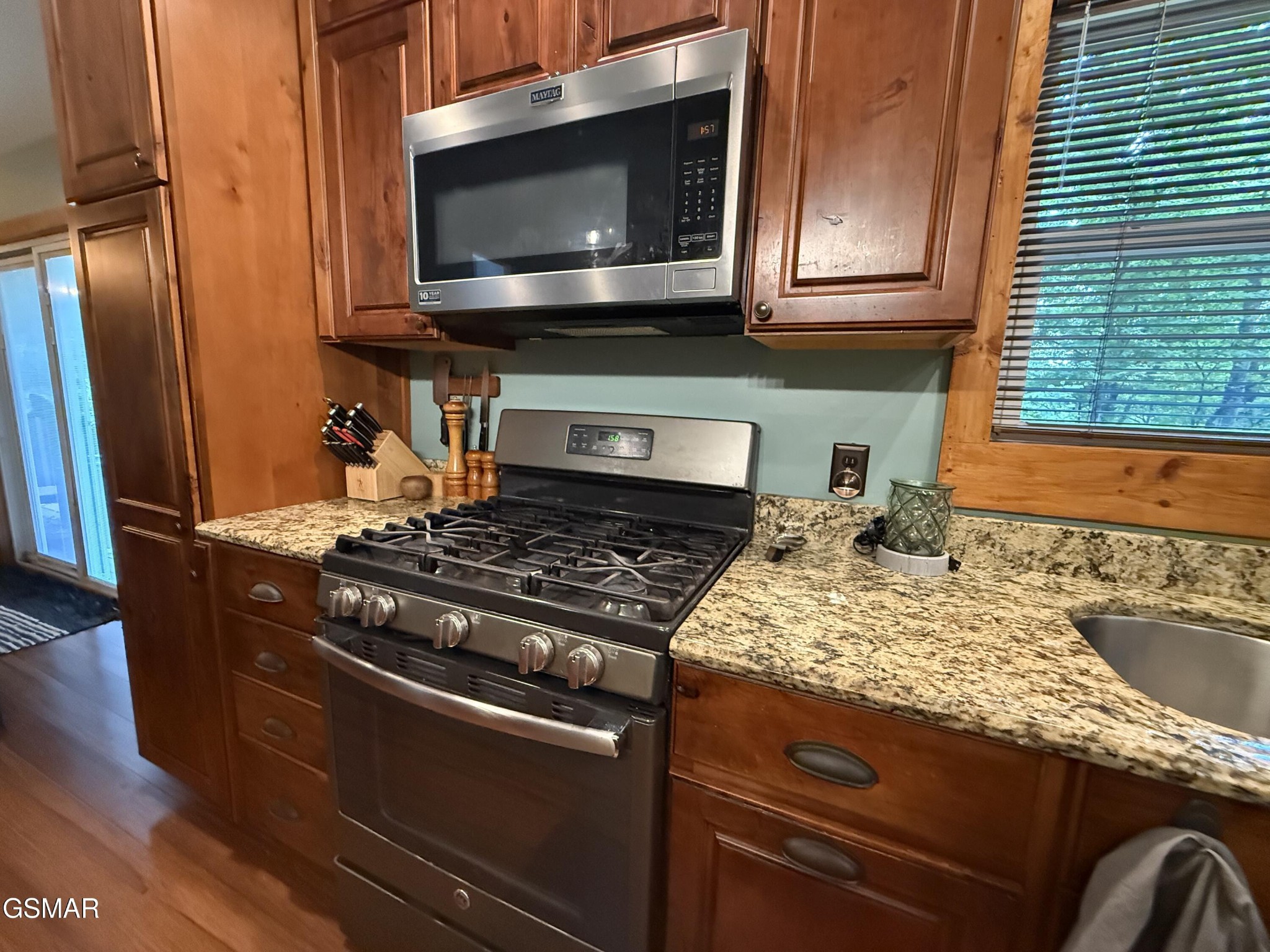 216 Zoder Drive Property Photo 8