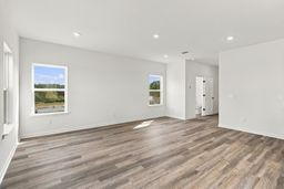 204 Jasper Way Property Photo 8