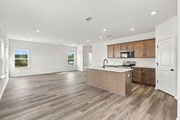 204 Jasper Way Property Photo 12
