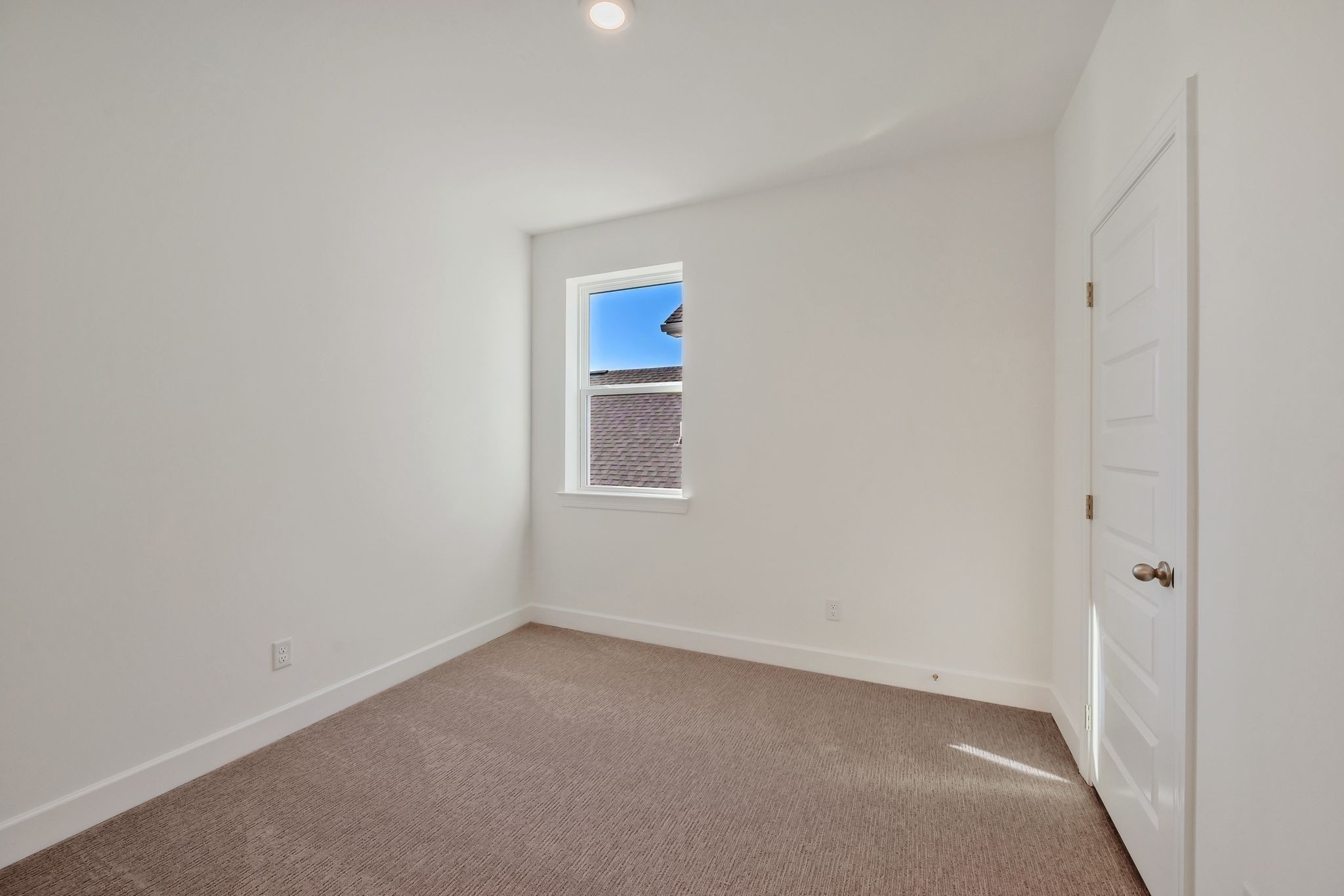 1210 Wallace Way Property Photo 19