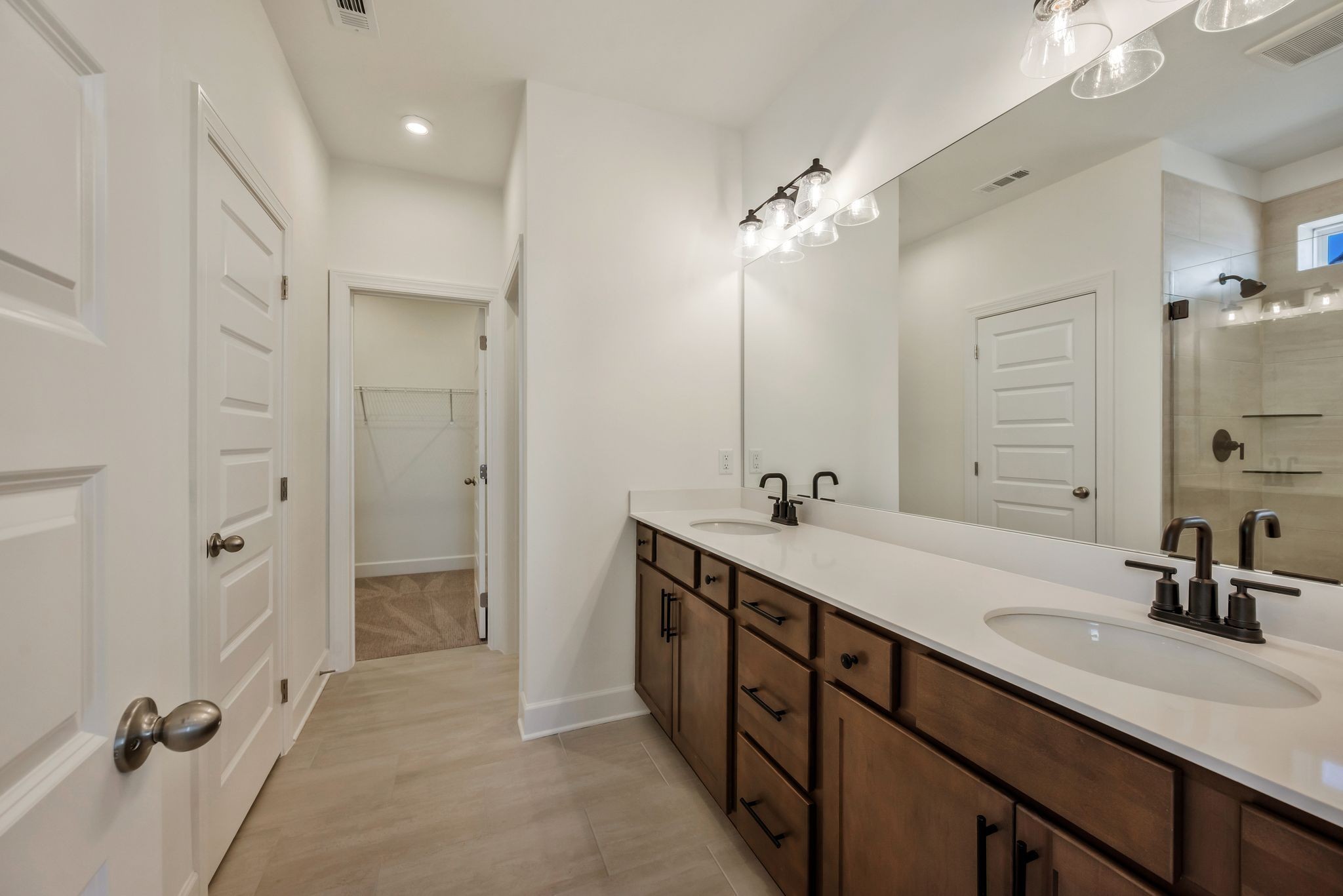 1210 Wallace Way Property Photo 26