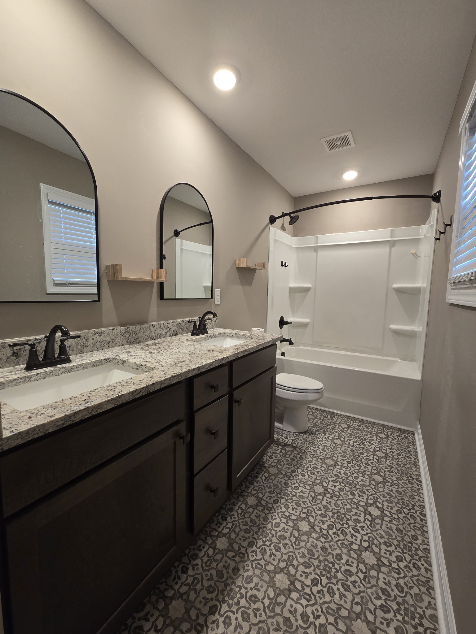 1176 Cottonwood Dr Property Photo 20