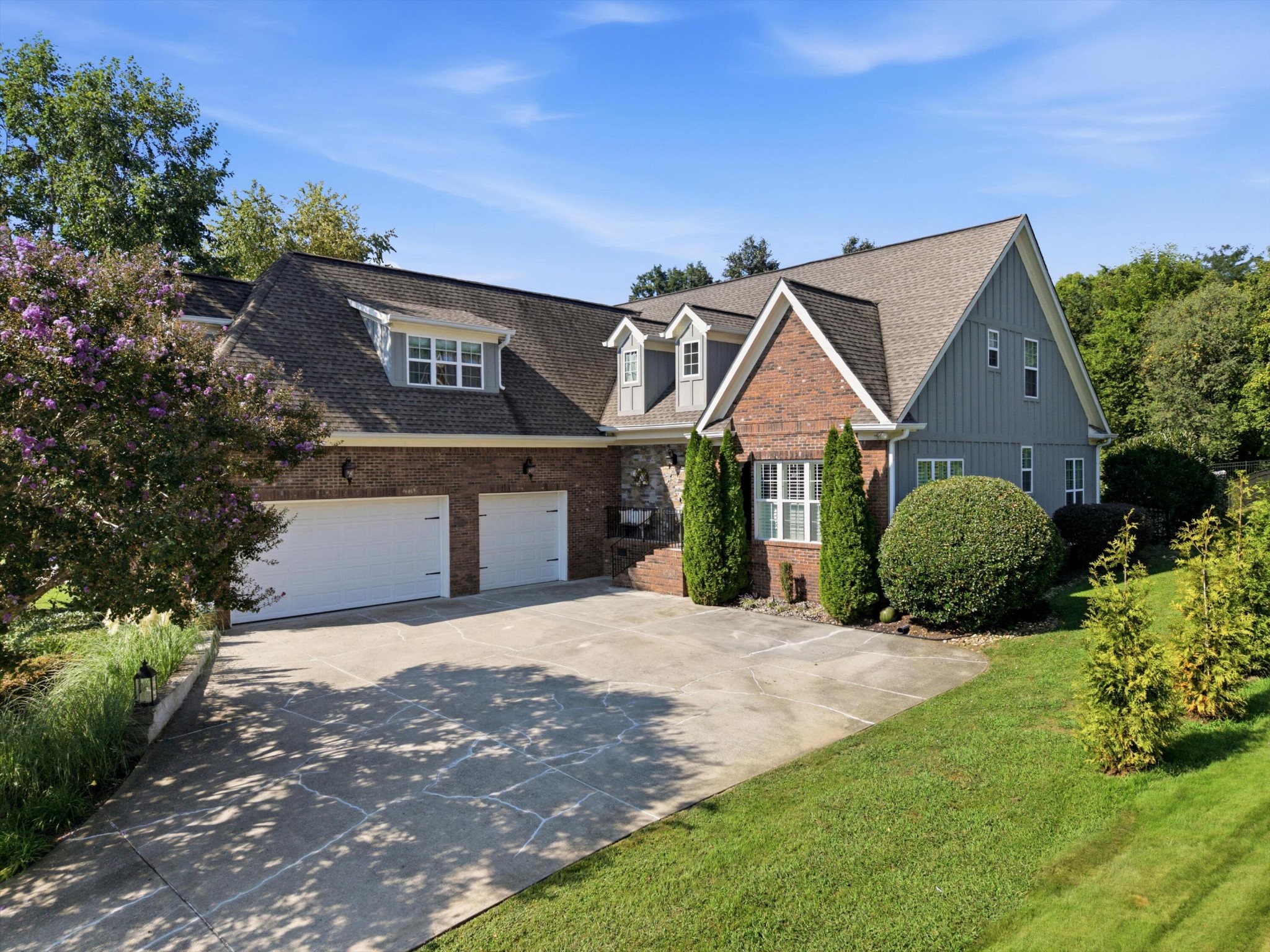 7345 Splendid View Drive Property Photo 1