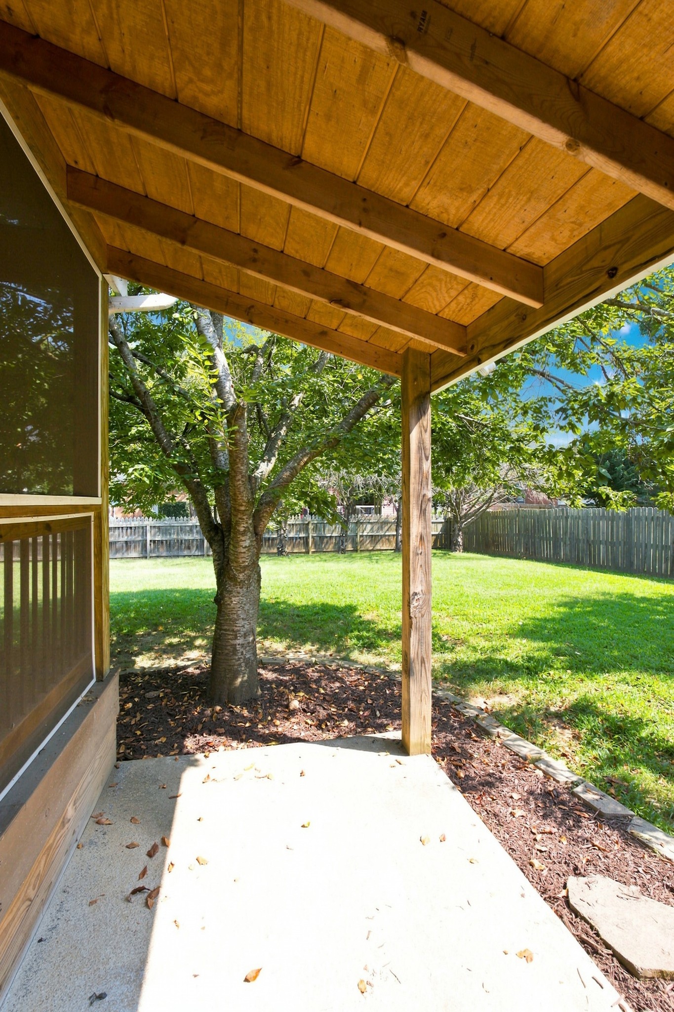 1128 Hunters Chase Dr Property Photo 35