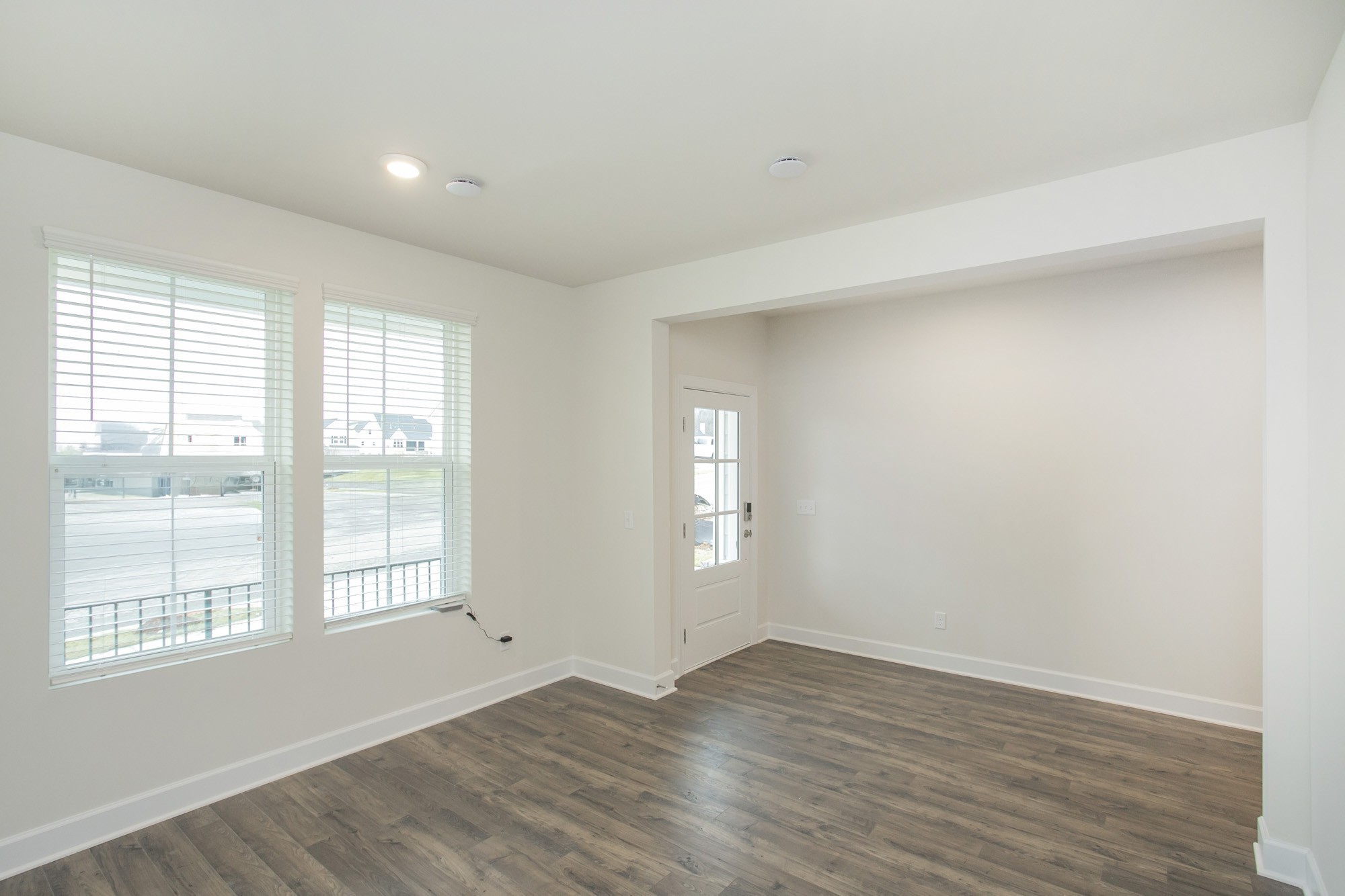 1234 Wallace Way Property Photo 5