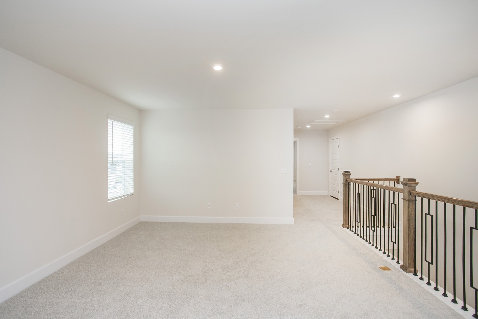 1234 Wallace Way Property Photo 24