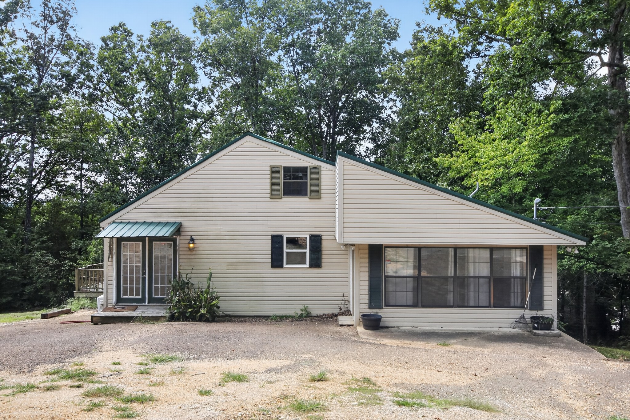 187 Sweetbrier Dr Property Photo 1