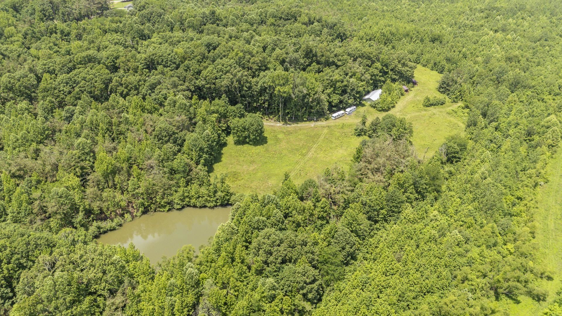 904 Capooth Rd Property Photo 3