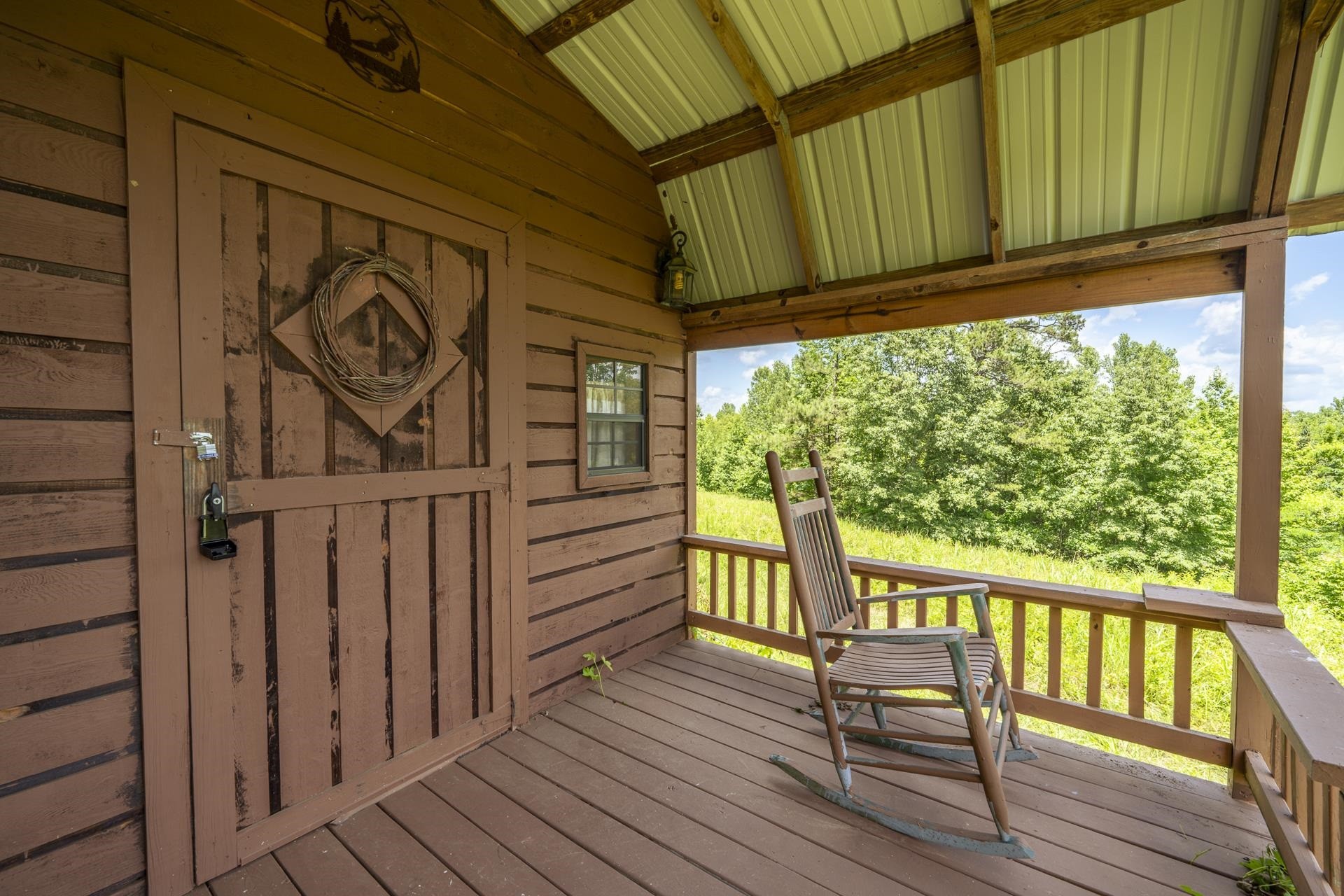904 Capooth Rd Property Photo 14