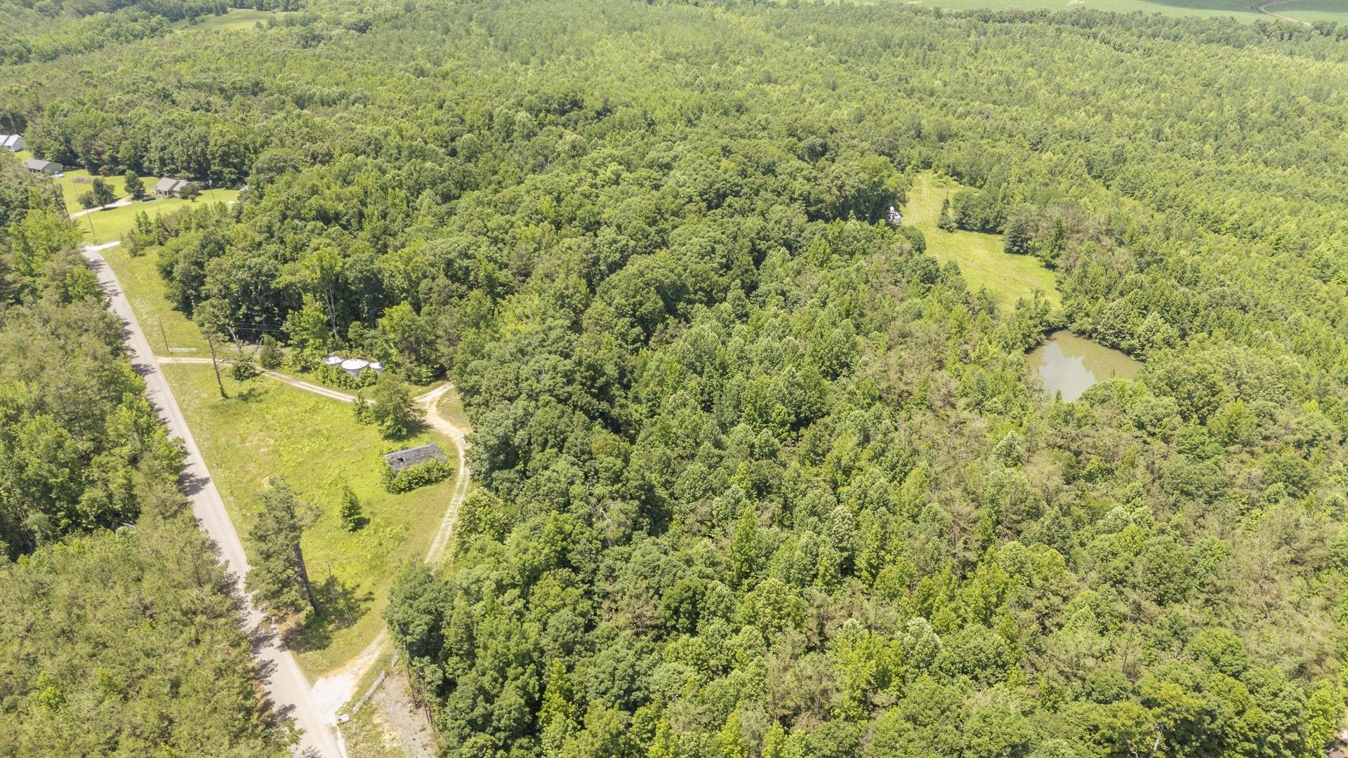 904 Capooth Rd Property Photo 23