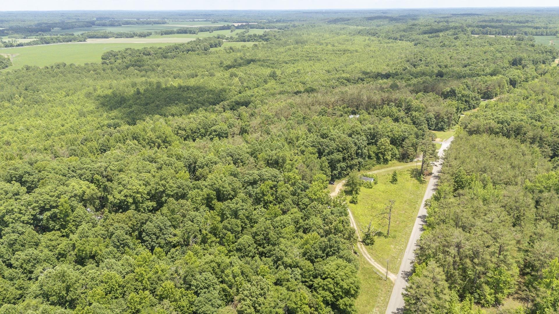 904 Capooth Rd Property Photo 24