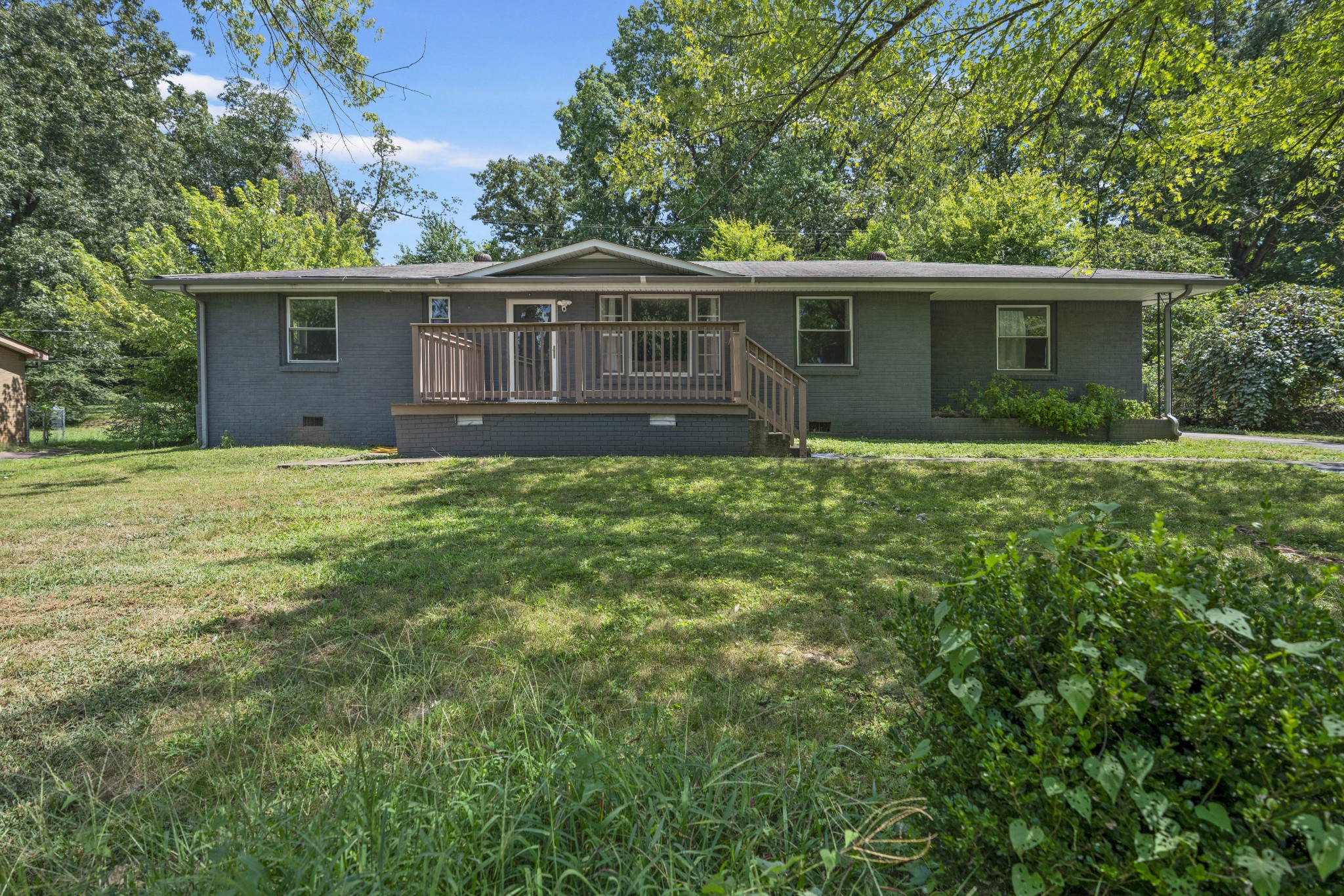 202 Yorktown Rd Property Photo 2