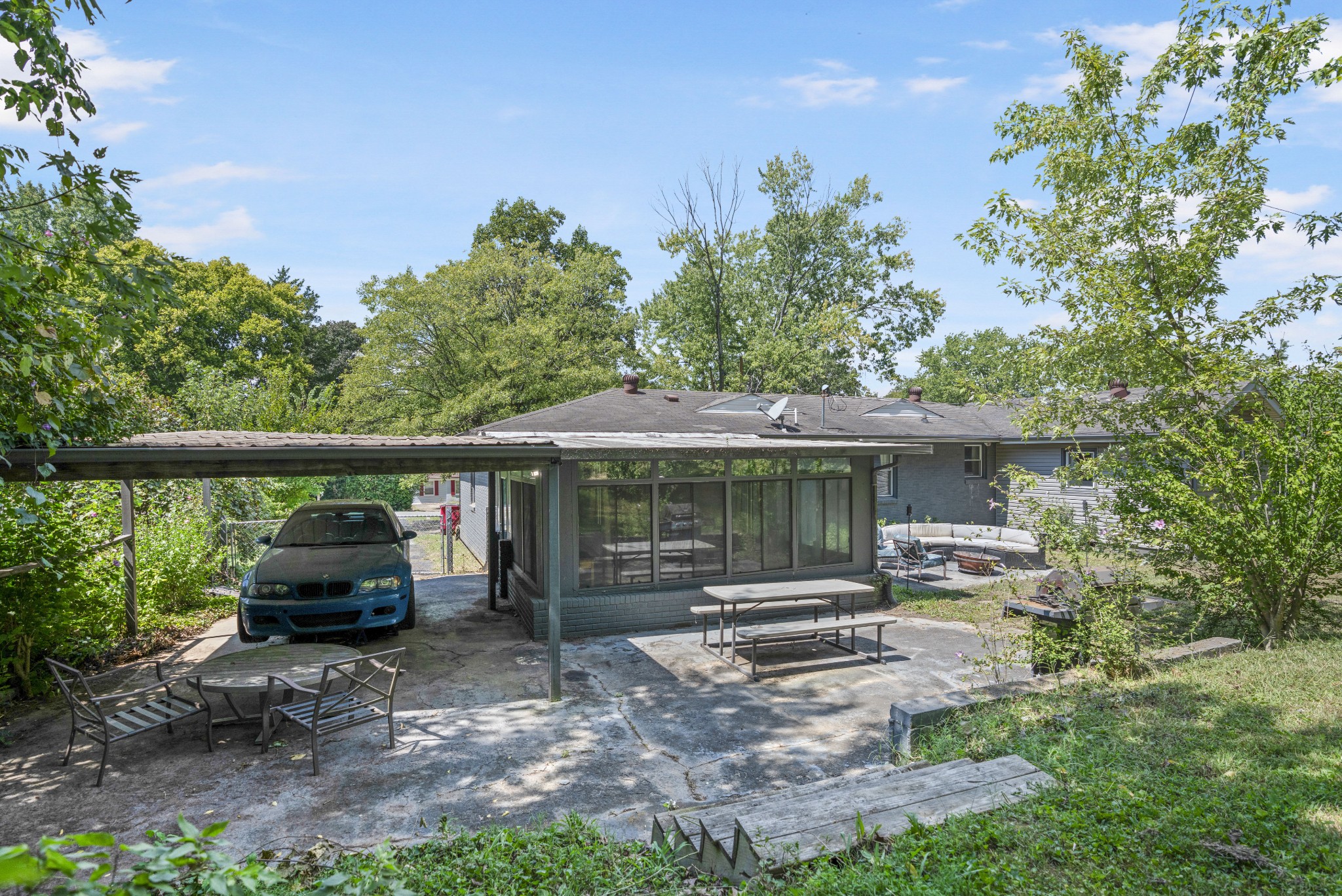 202 Yorktown Rd Property Photo 6