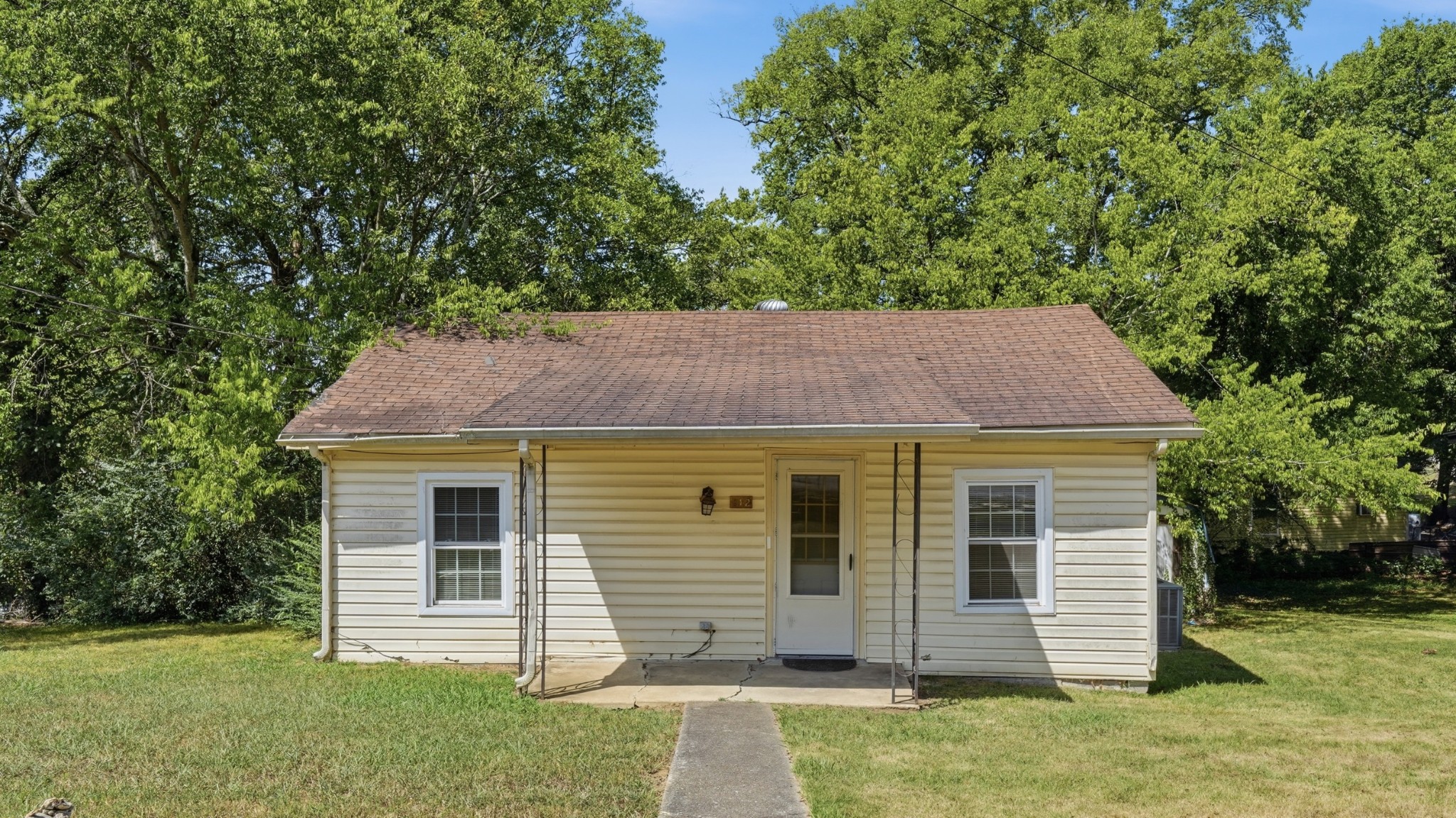 612 Moyers Ave Property Photo 1