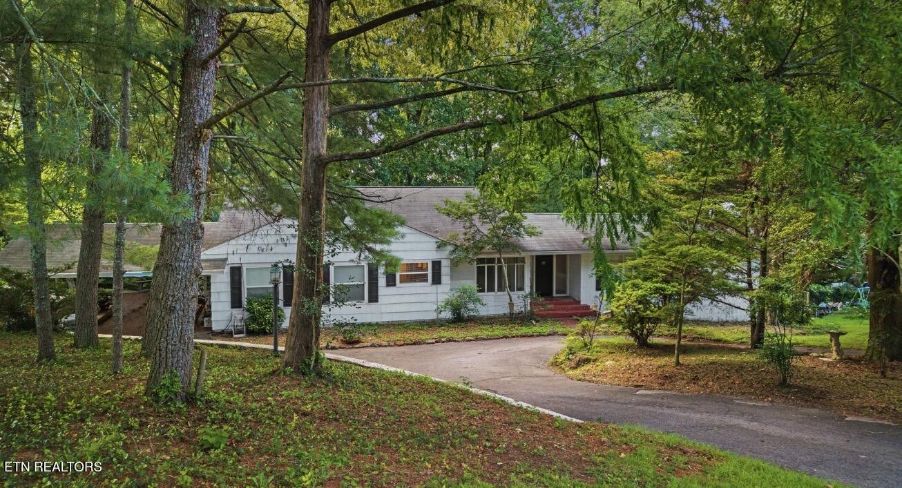 124 Orchard Circle Property Photo 1