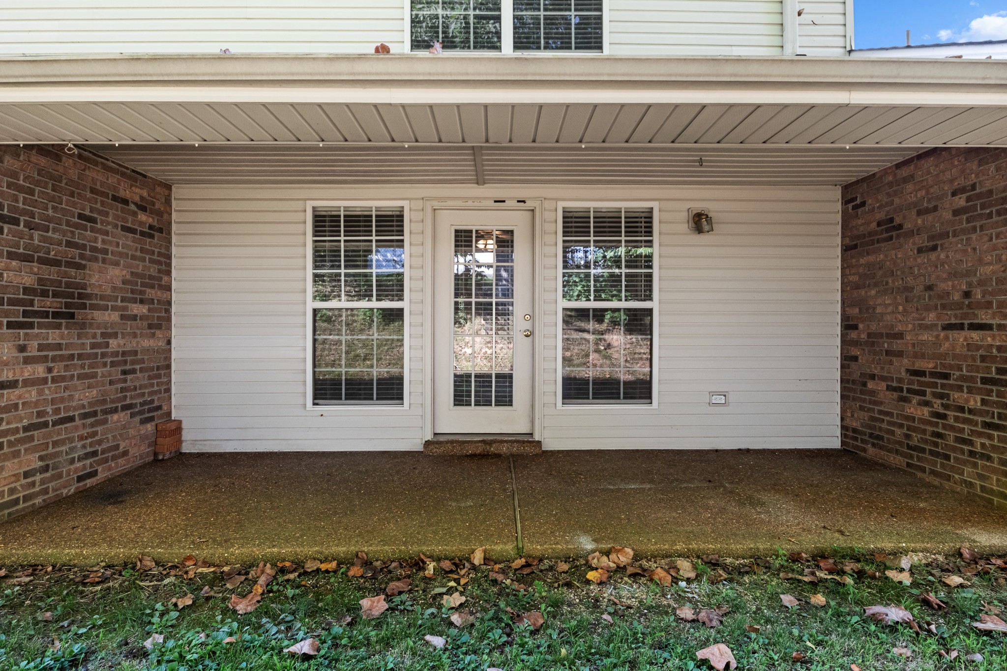 111 Eastdale Ln Property Photo 32