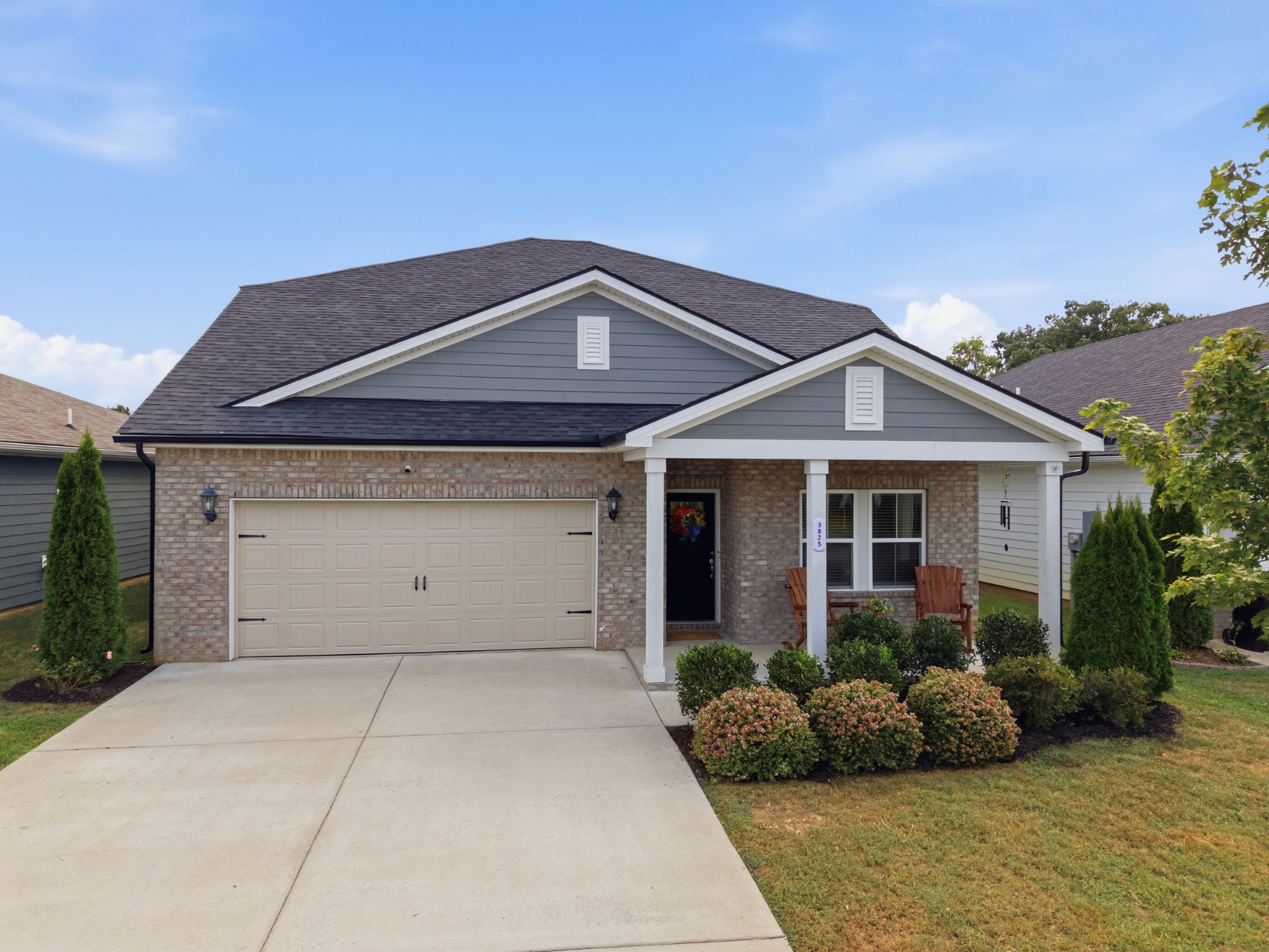 3825 Mathewson Way Property Photo 1