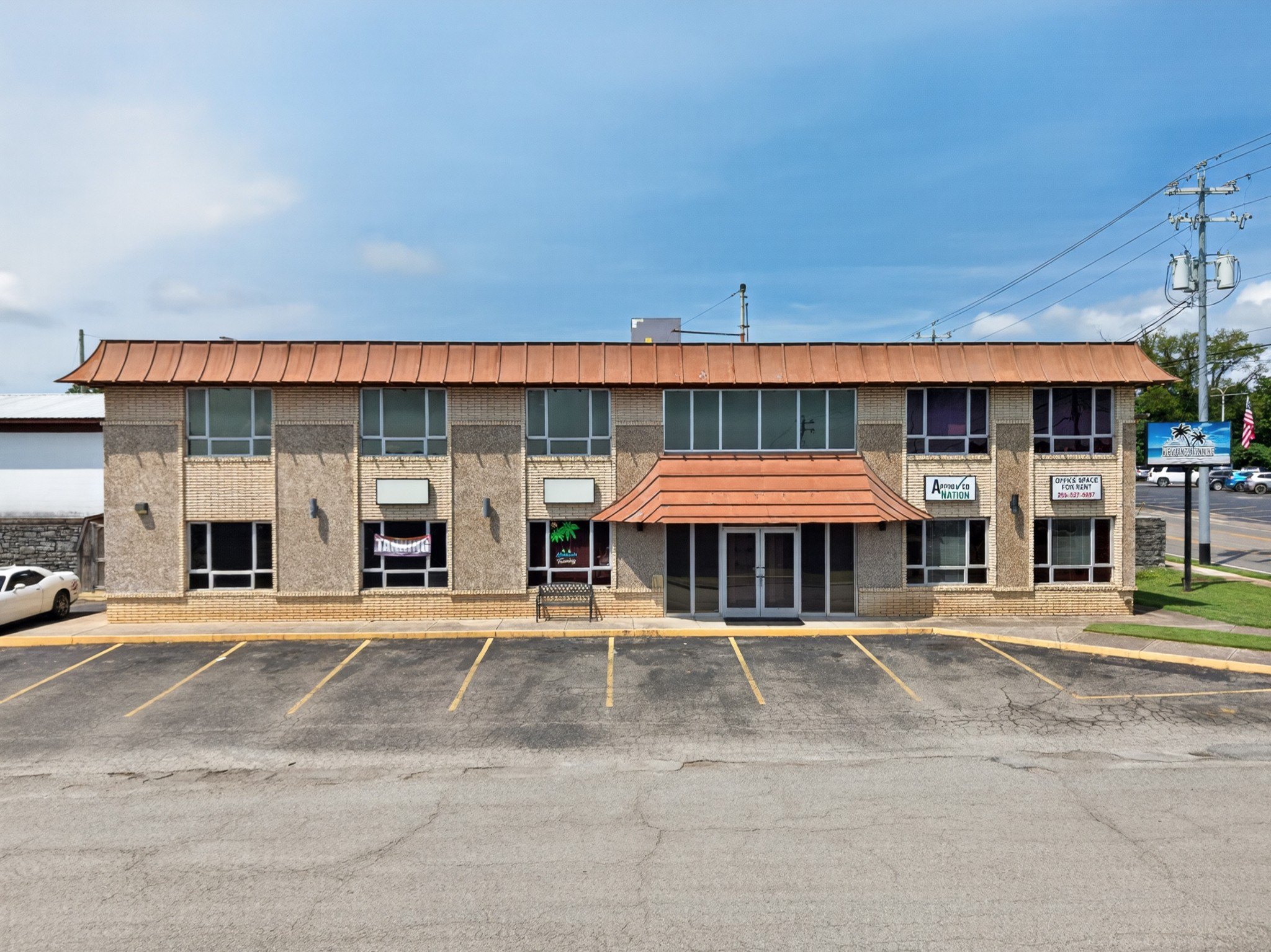 506 College St, W Property Photo 1