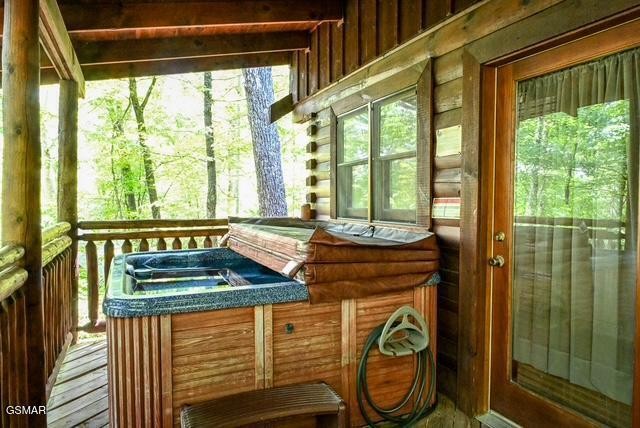 909 Ridgefield Drive Property Photo 23