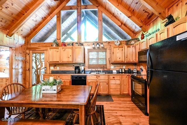 909 Ridgefield Drive Property Photo 28