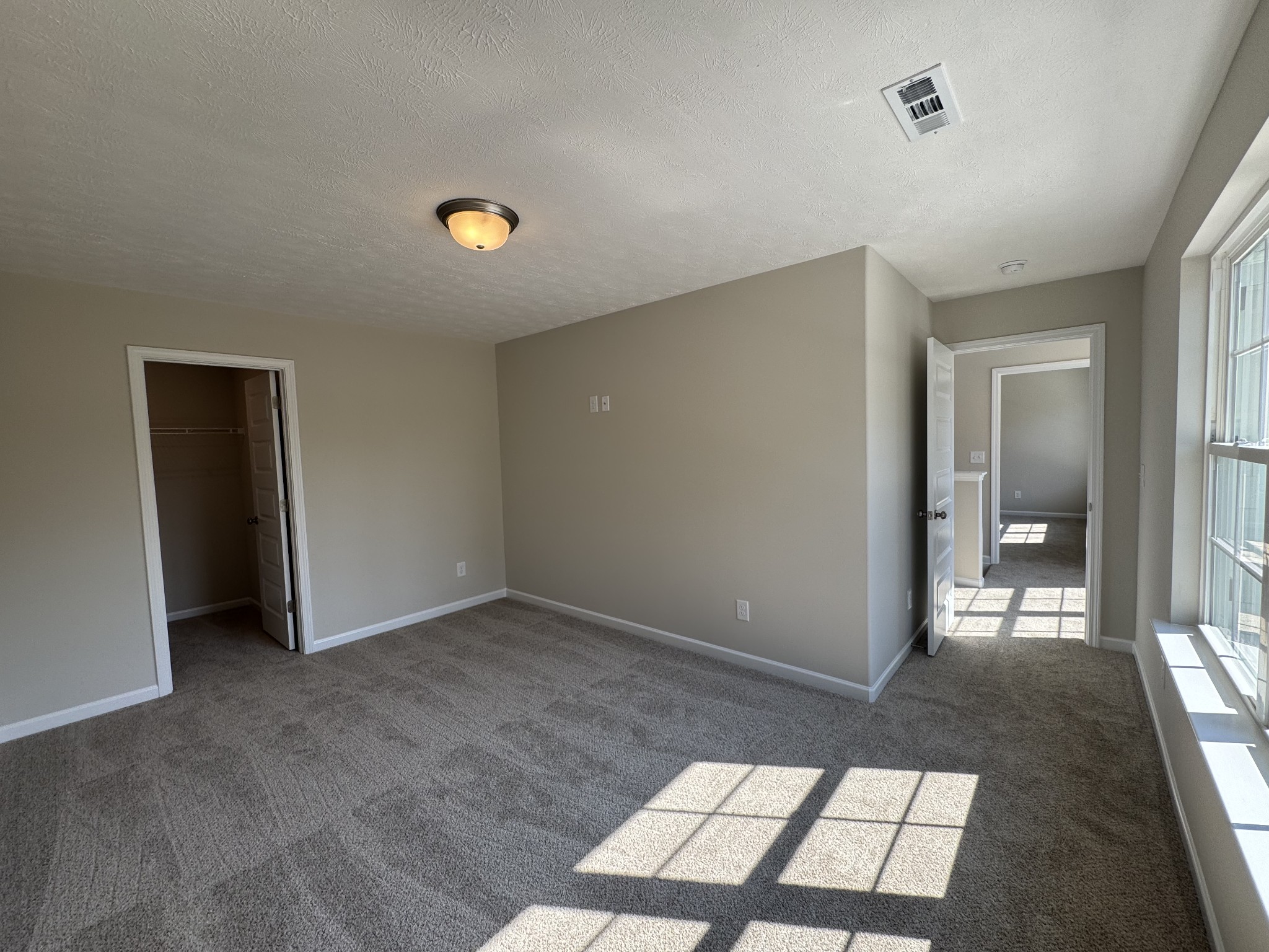 82 Laurel View St Property Photo 16