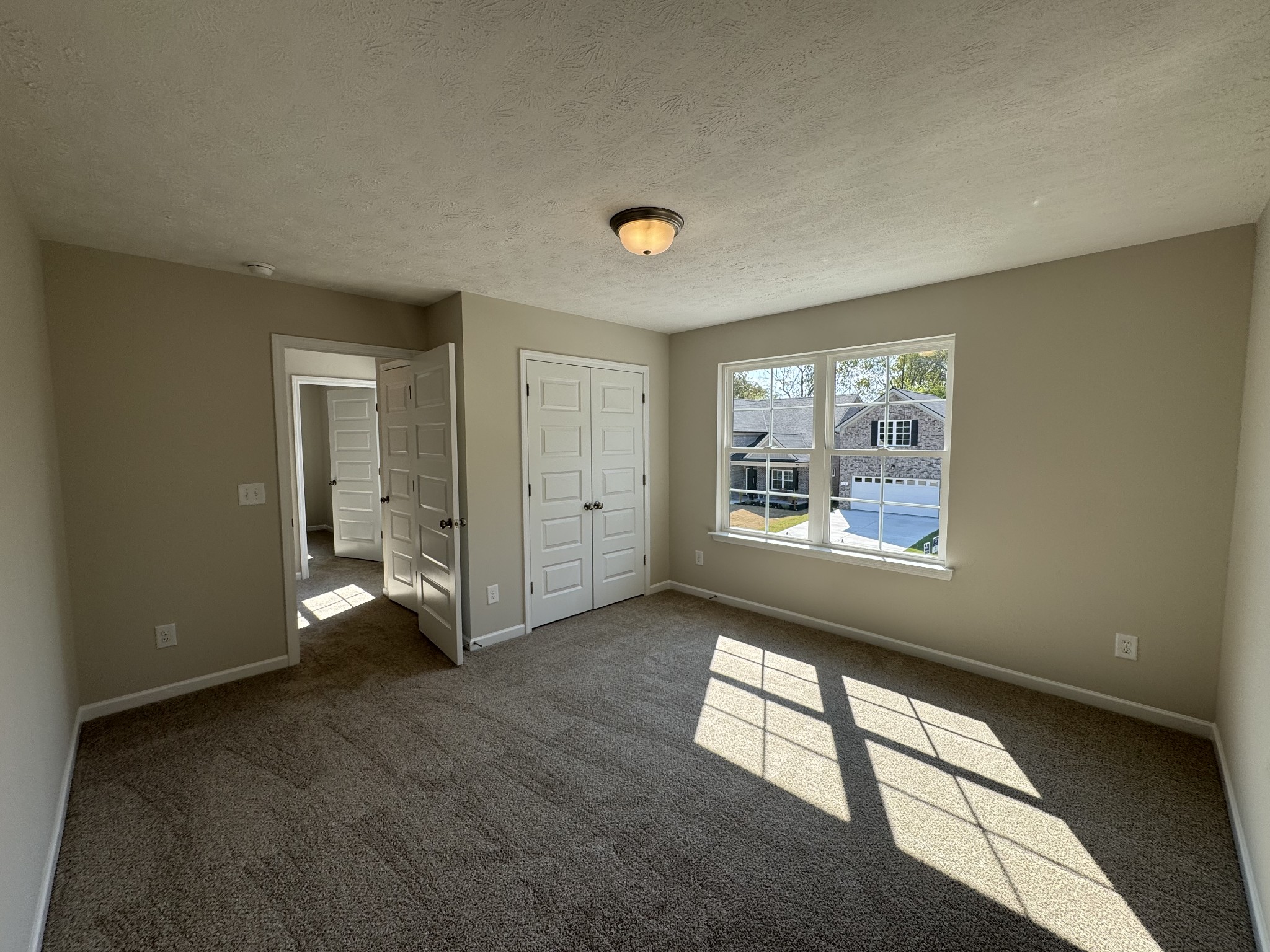 72 Laurel View St Property Photo 18