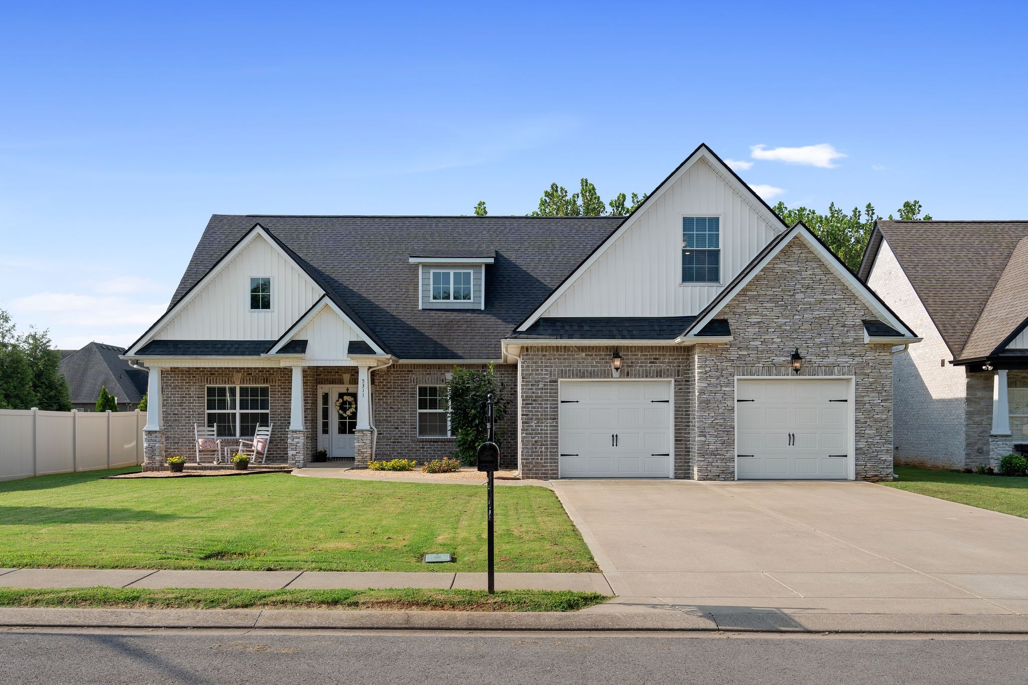 5311 Honeybee Dr Property Photo 1