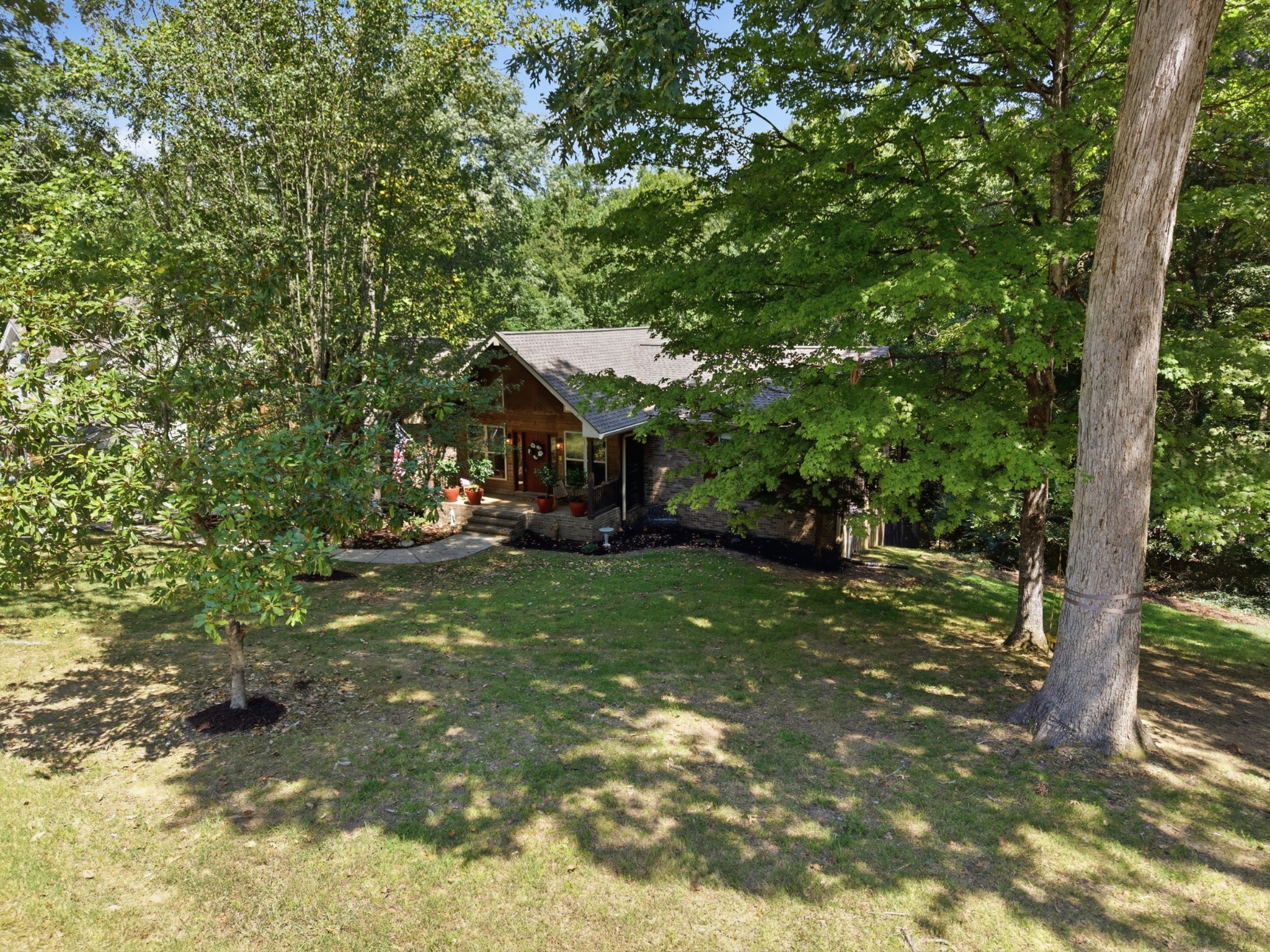 1003 Red Oak Dr Property Photo 8