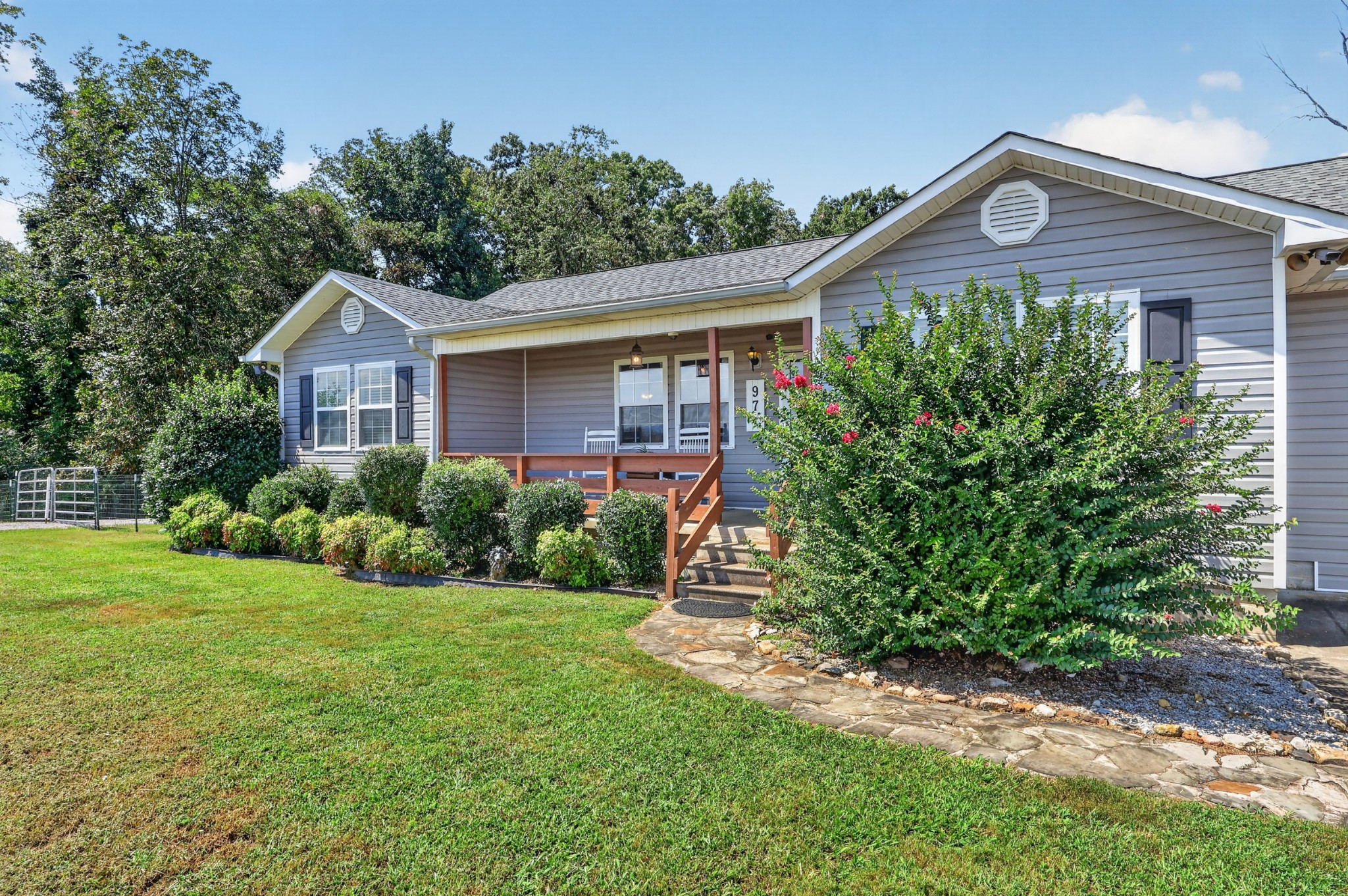 971 Sherrill Rd Property Photo 3