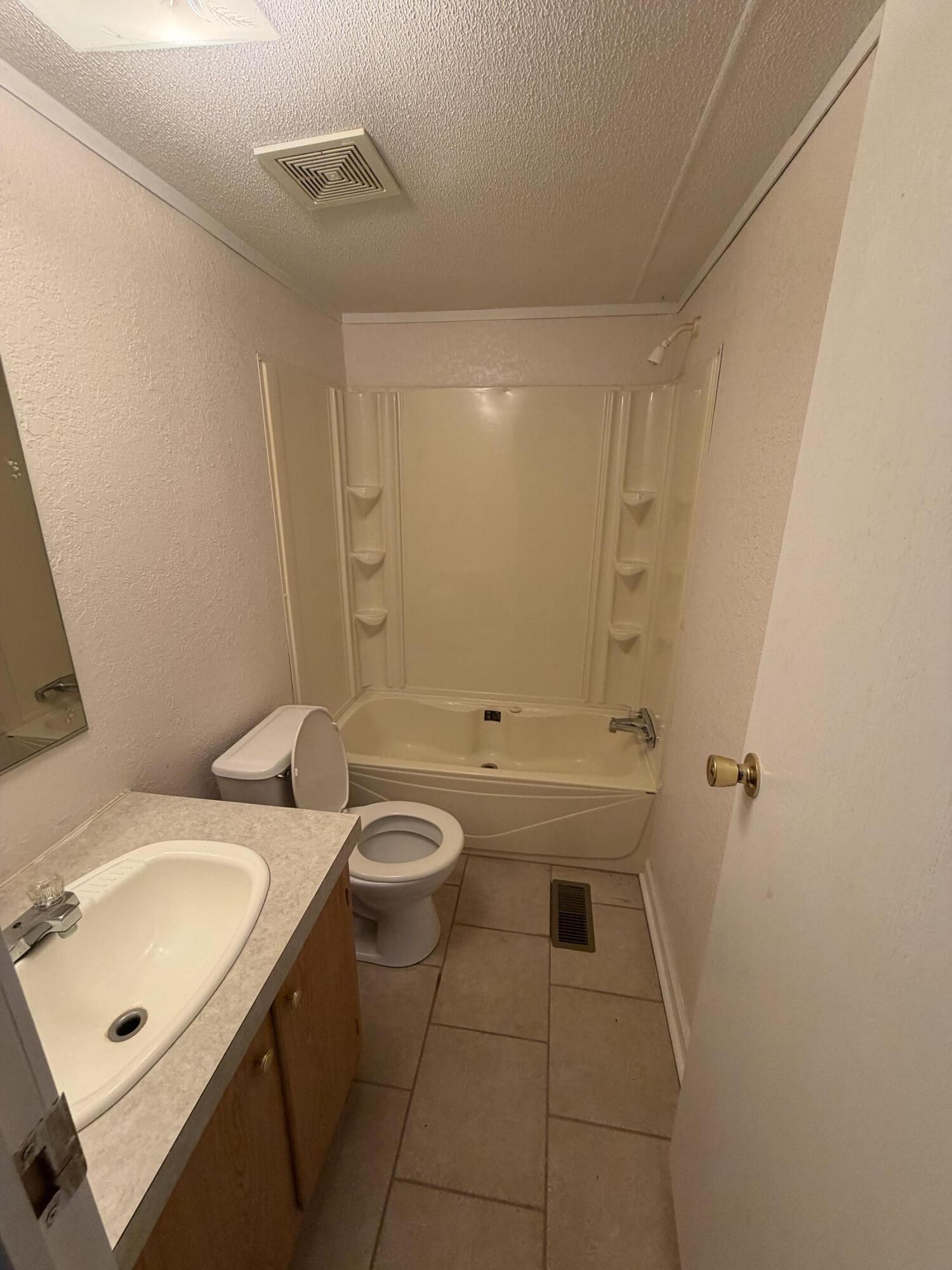 4915 Sweetens Cove Road Property Photo 13