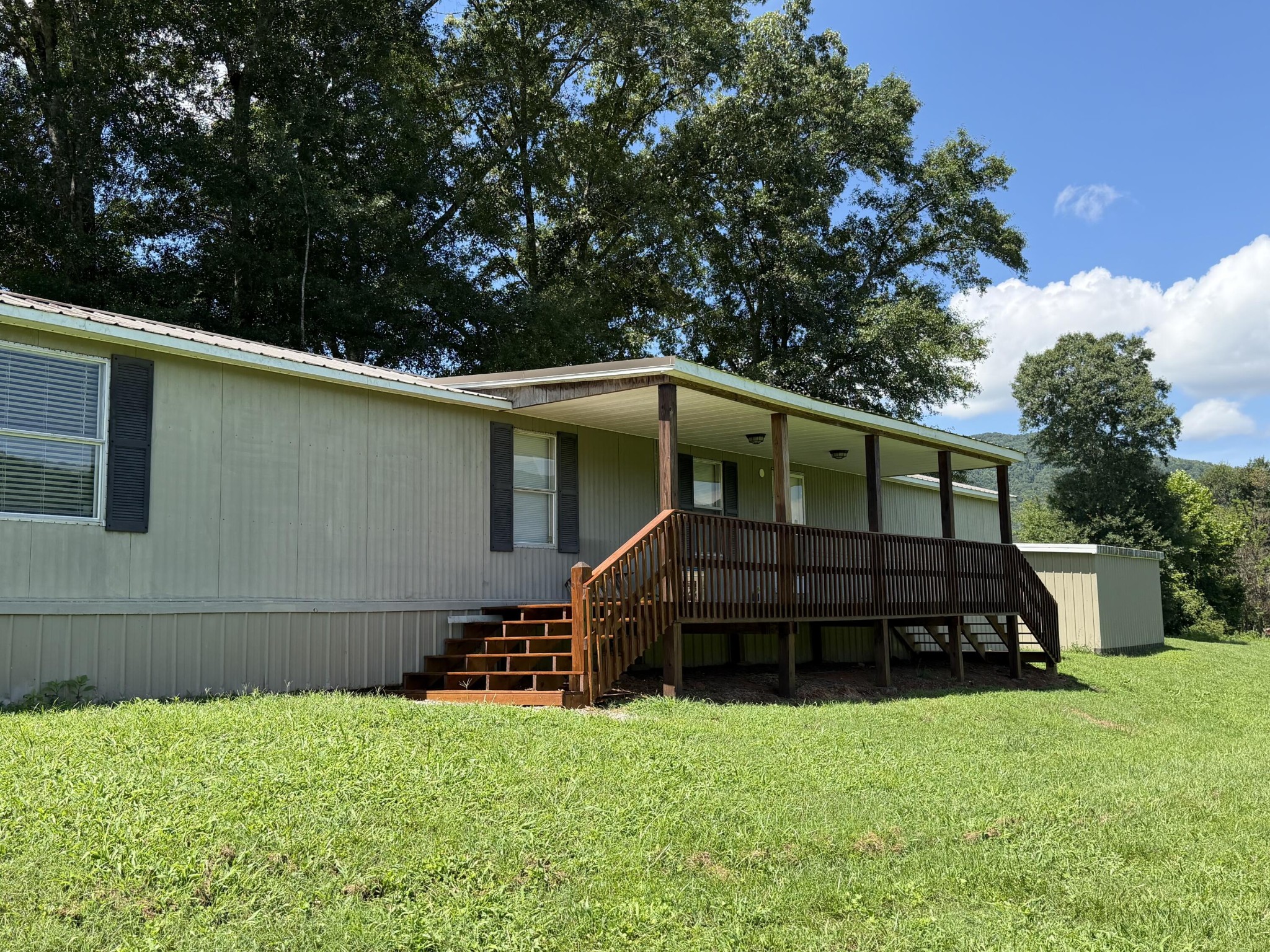 4915 Sweetens Cove Road Property Photo 24