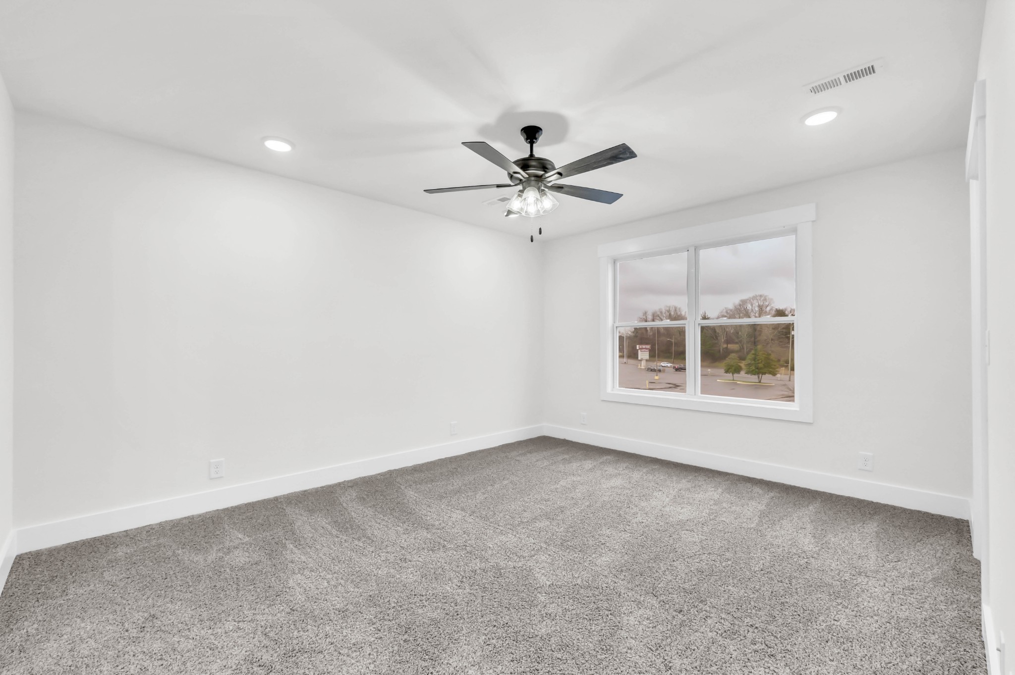 180 Clay Ridge Drive Property Photo 14