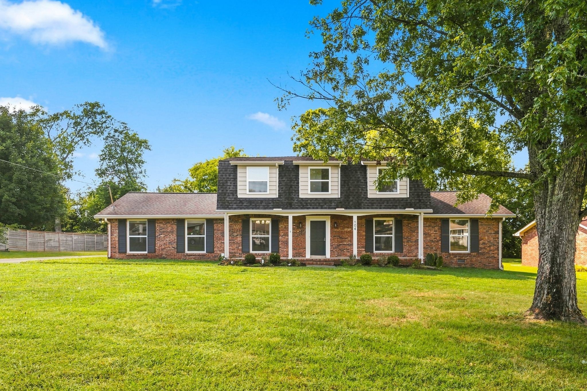 104 Highlander Dr Property Photo 1