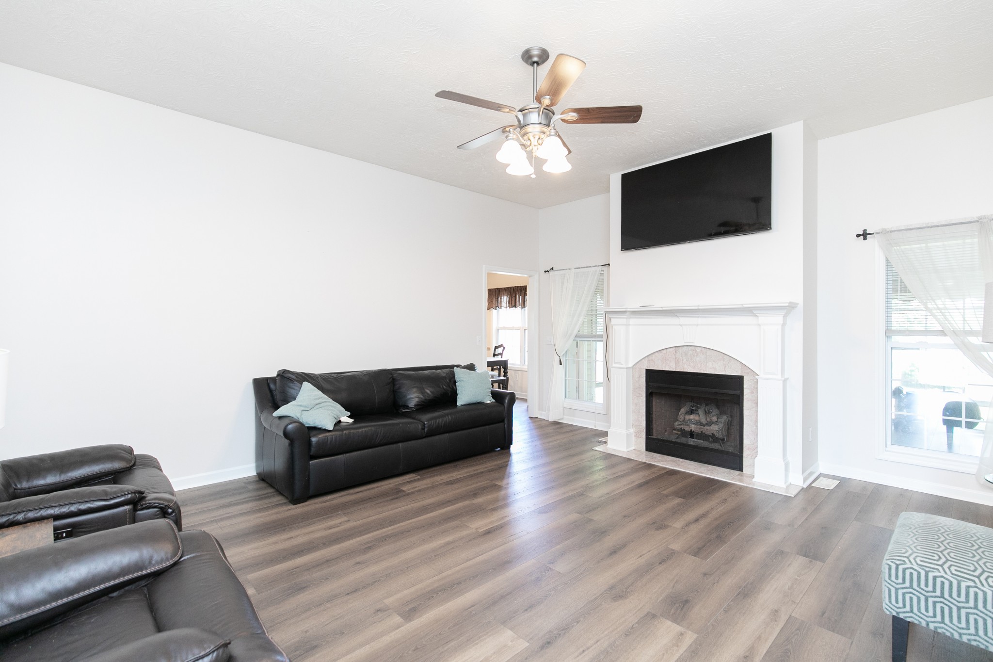 449 S Rocky Top St Property Photo 4