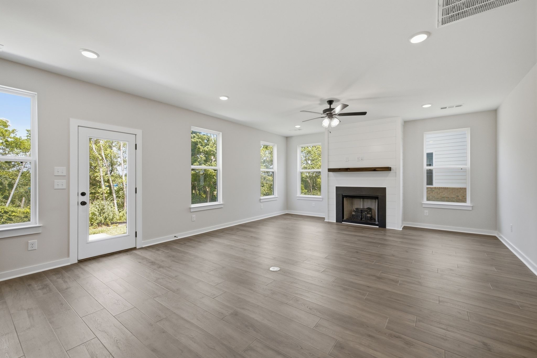 4154 Dream Beetle Loop Property Photo 12