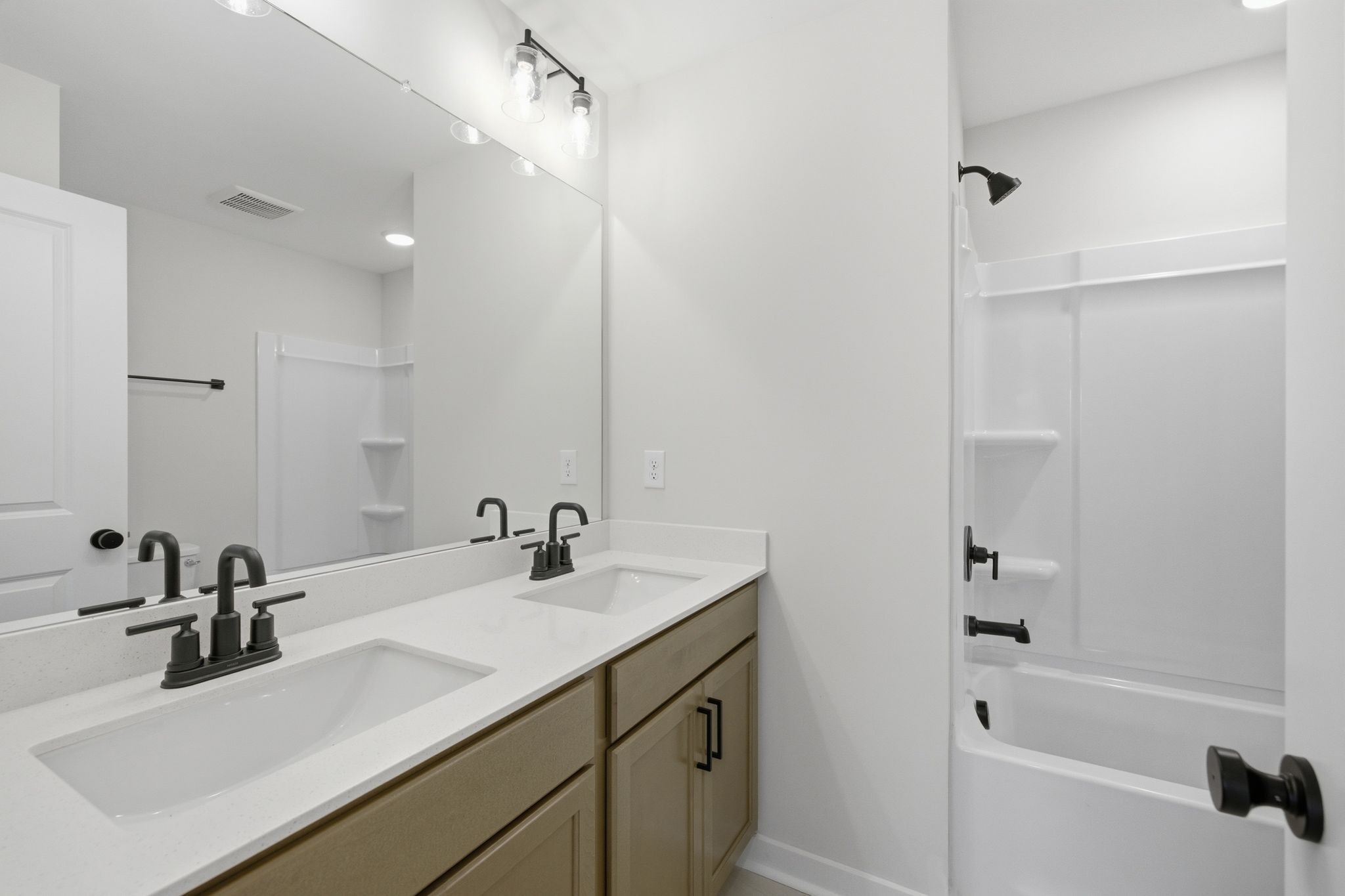 4154 Dream Beetle Loop Property Photo 32