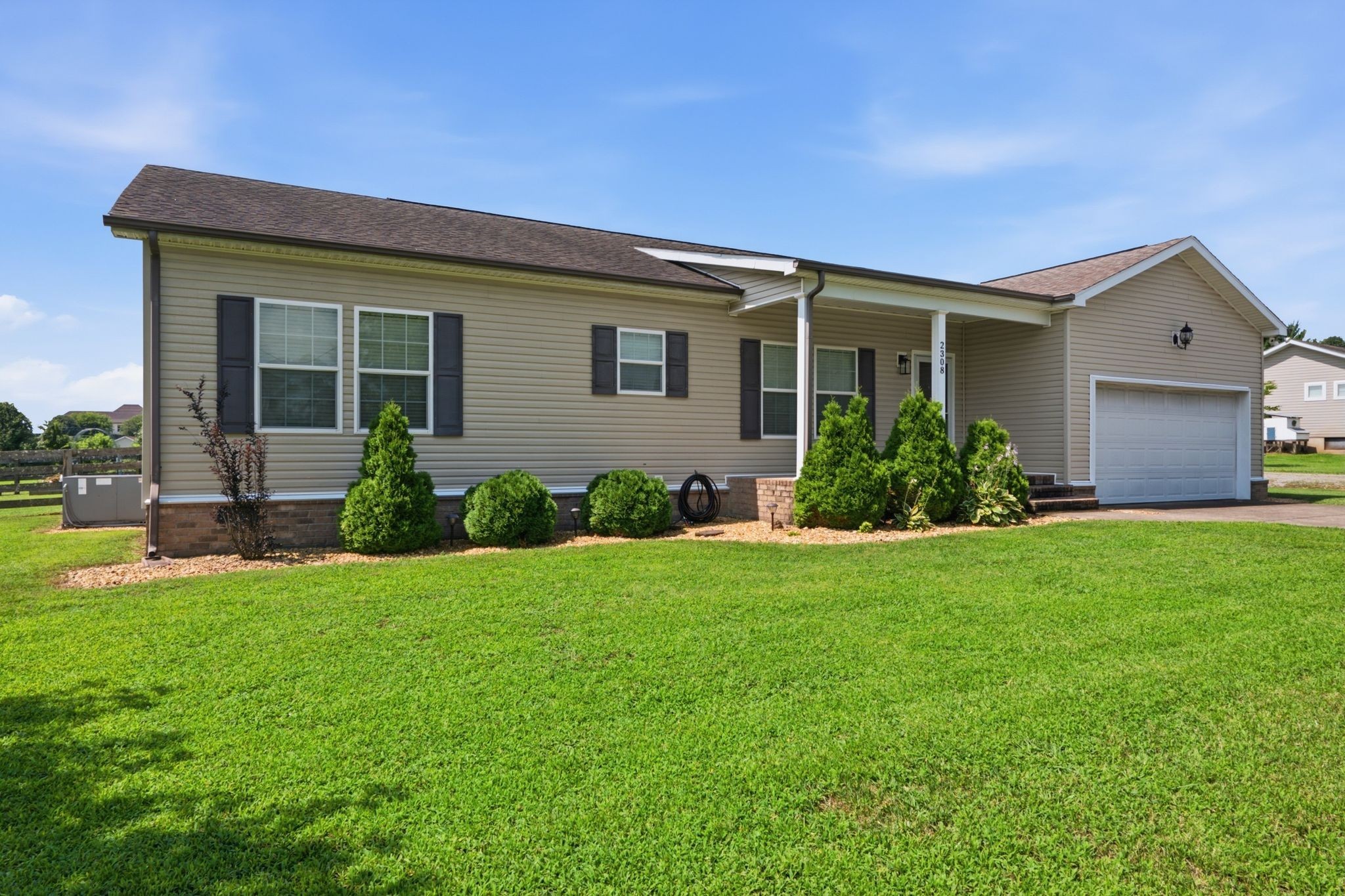 2308 Mustang Way