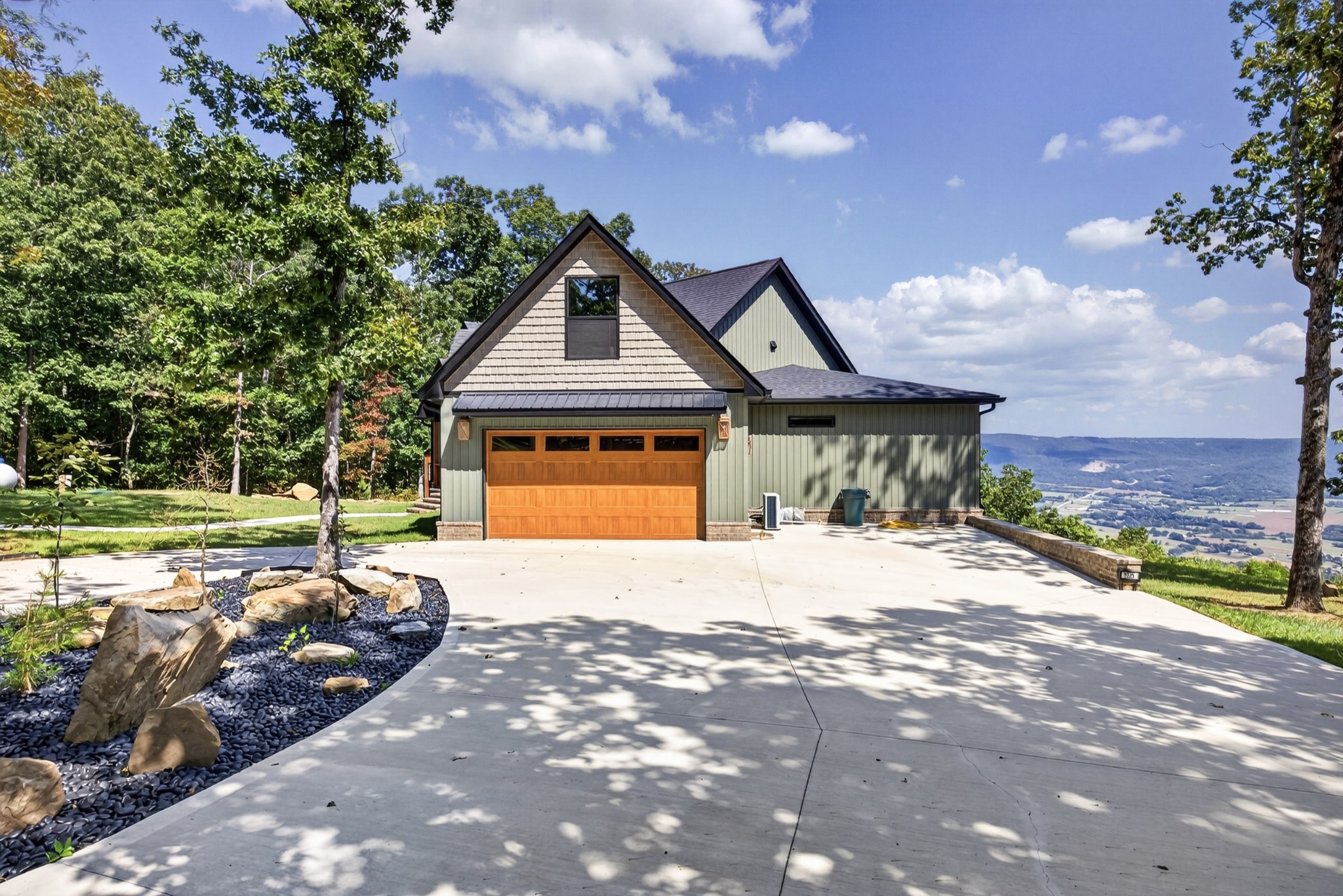 1025 Gray Rock Vw Property Photo 24