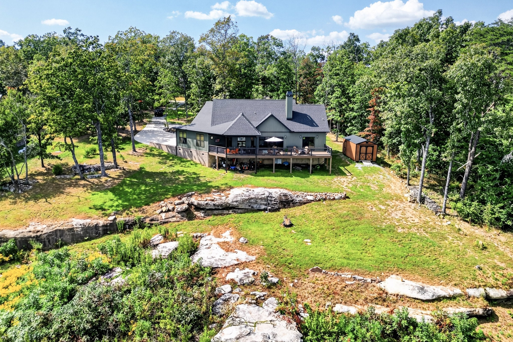 1025 Gray Rock Vw Property Photo 28