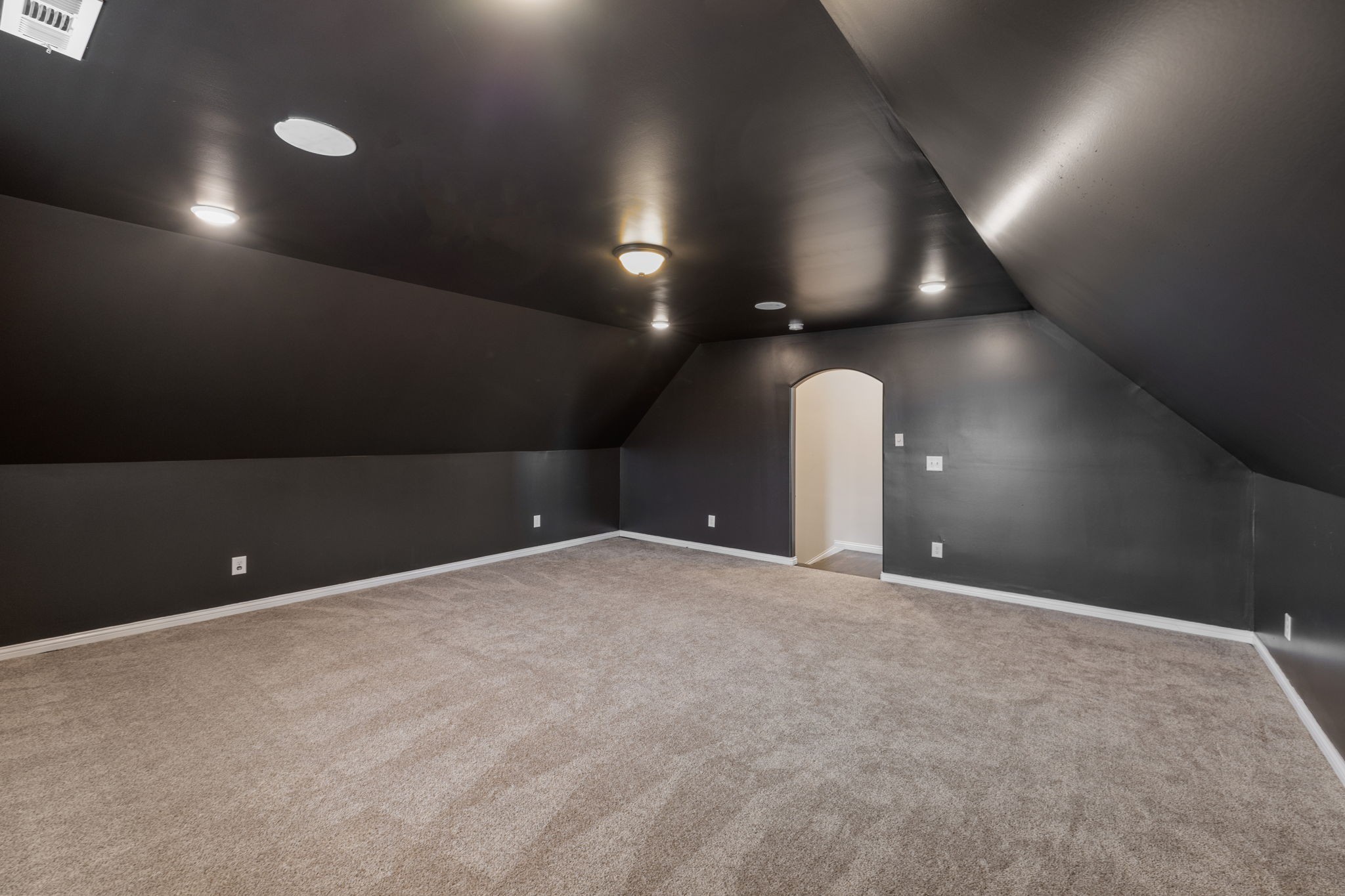3906 Hon Dr Property Photo 51
